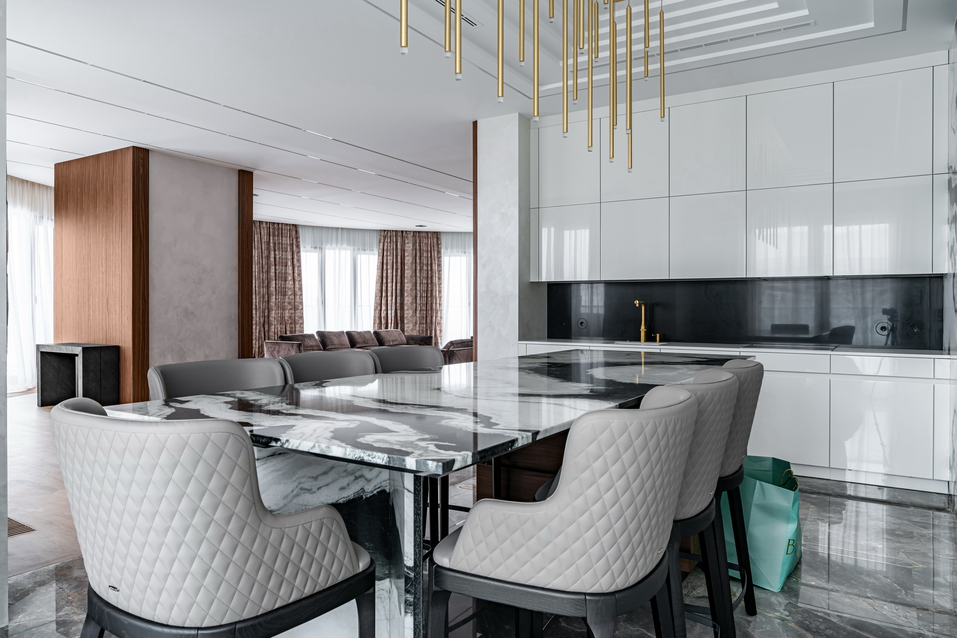 Кухня в глянце