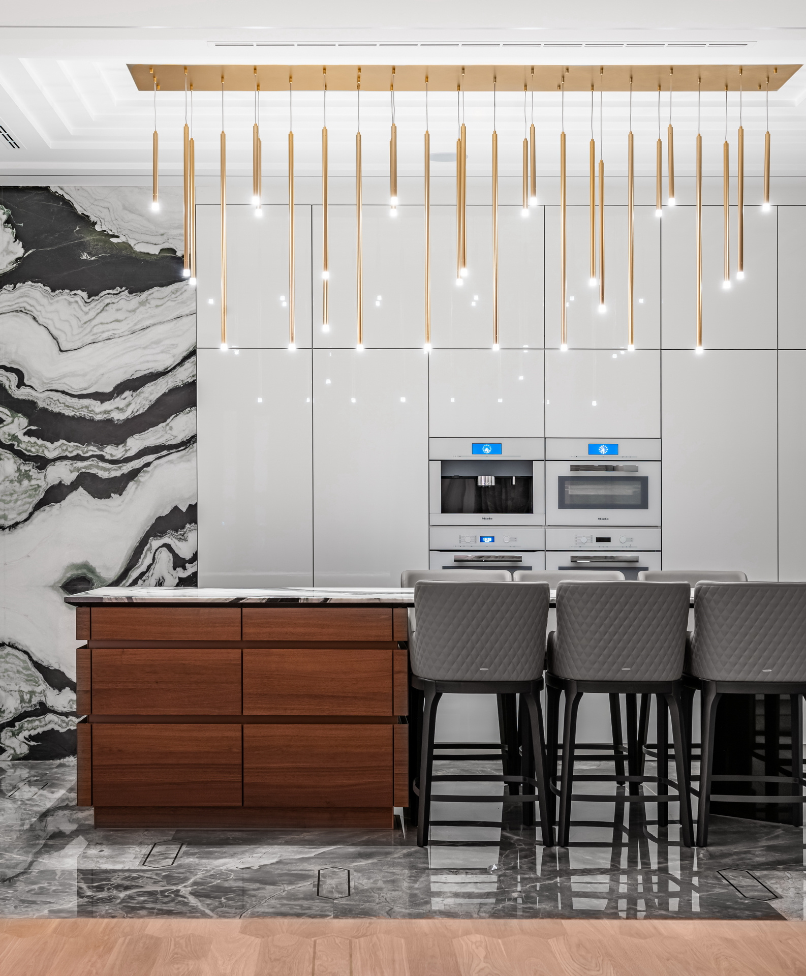 Кухня в глянце