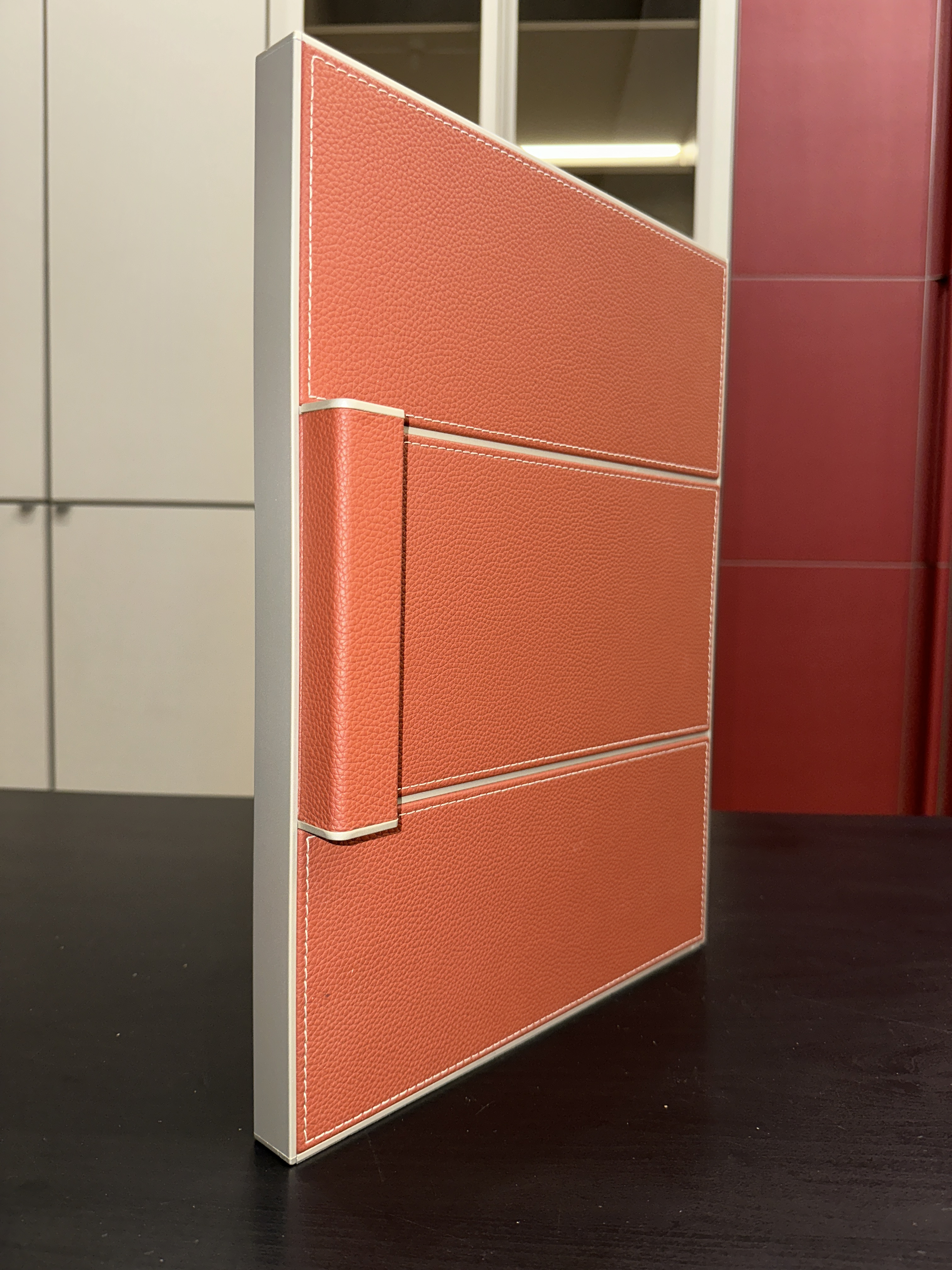 Фасады из кожи