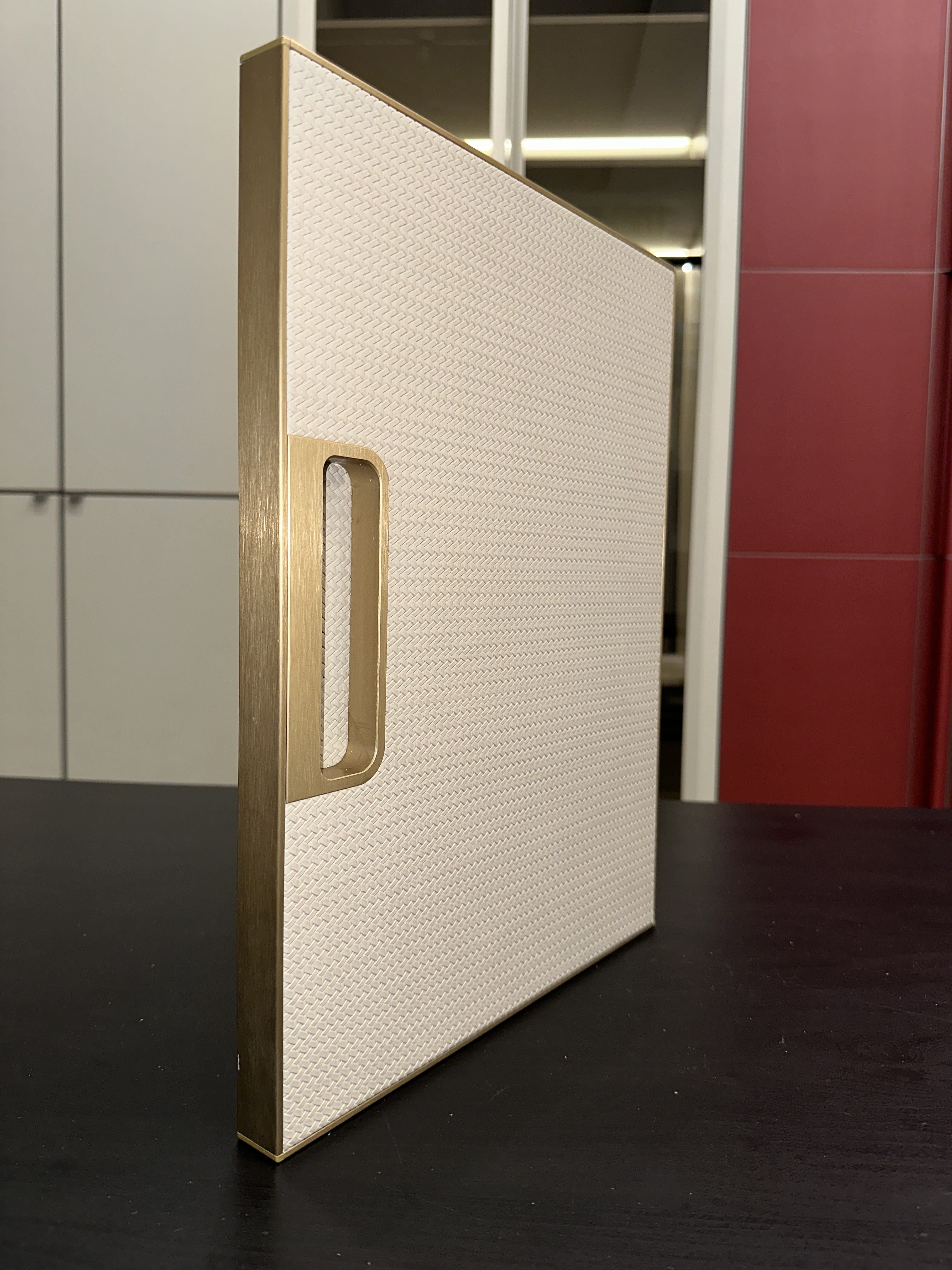 Фасады из кожи