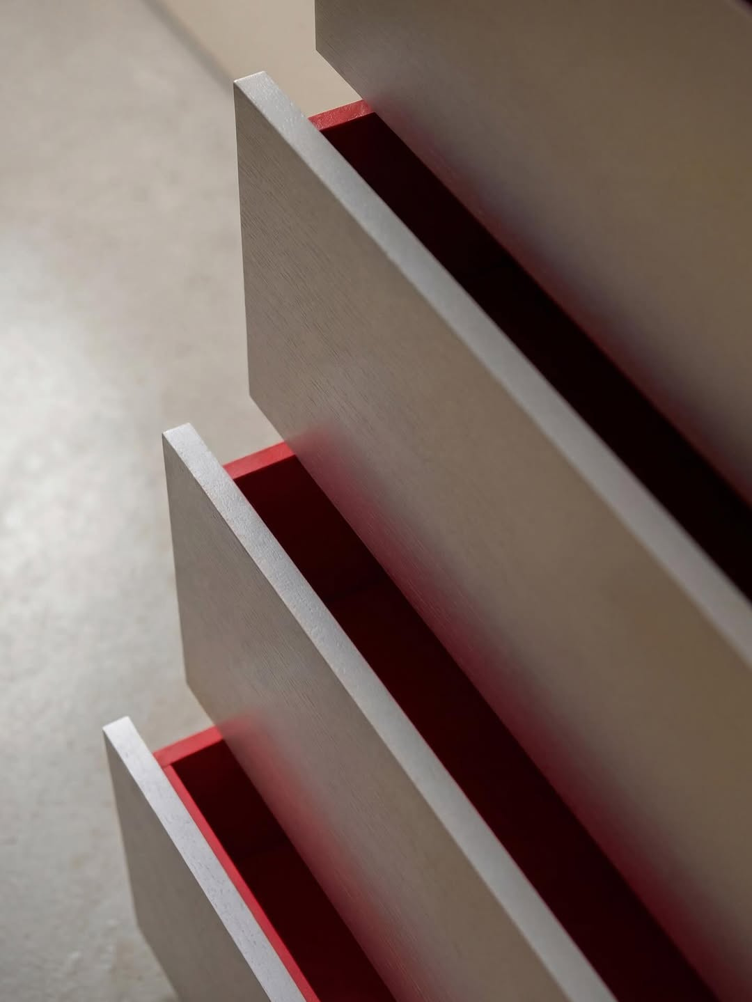 Обложка проекта: комод Авиатор