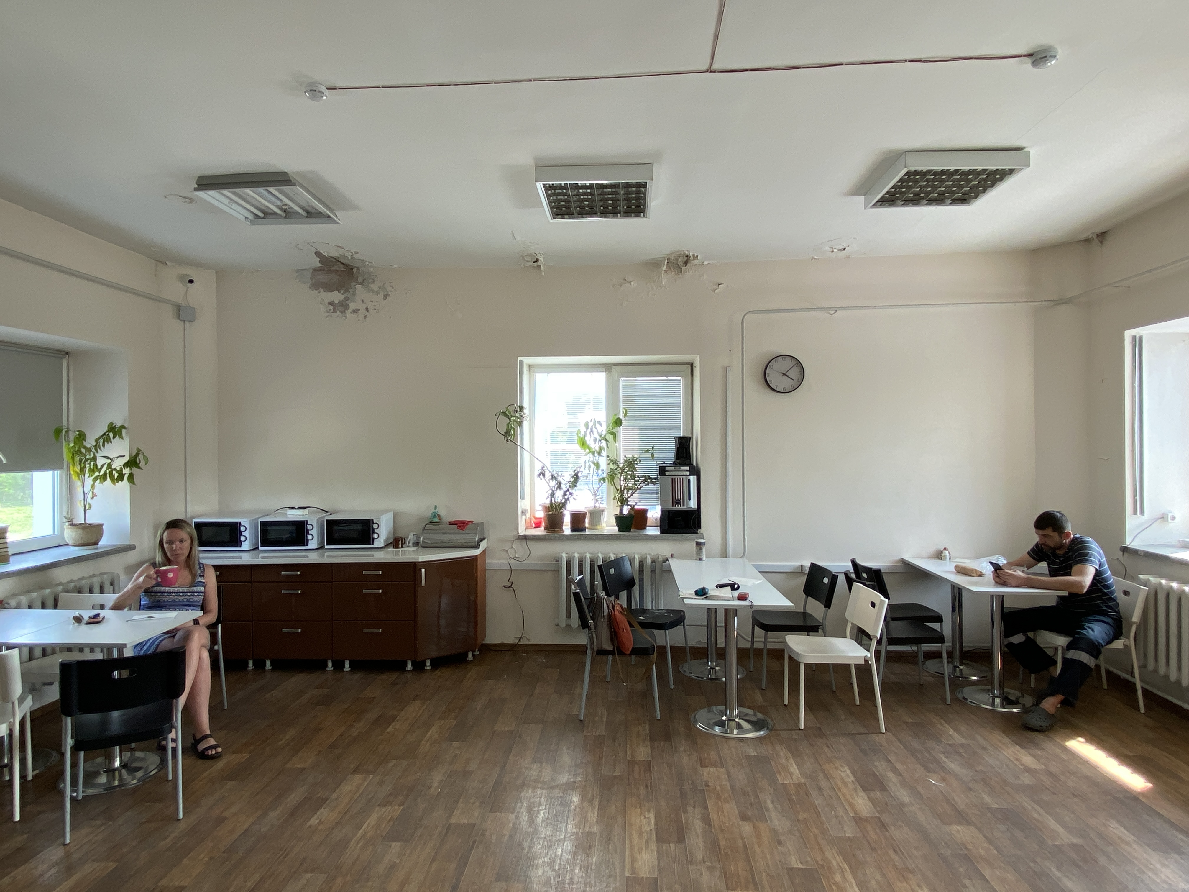 Комната отдыха и приема пищи на заводе DIO