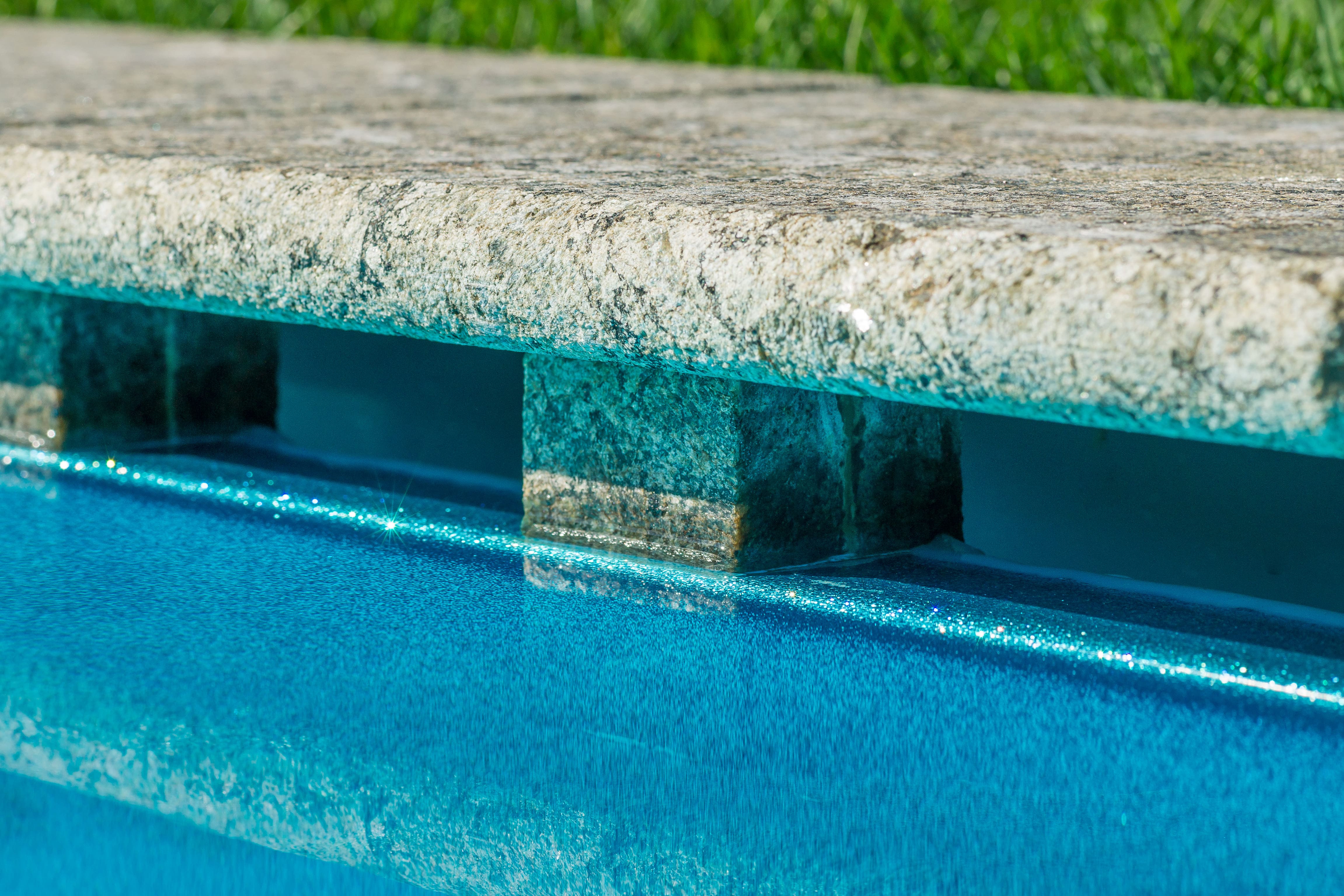 Композитный бассейн "Авиньон" в цвете "Стратосфера"