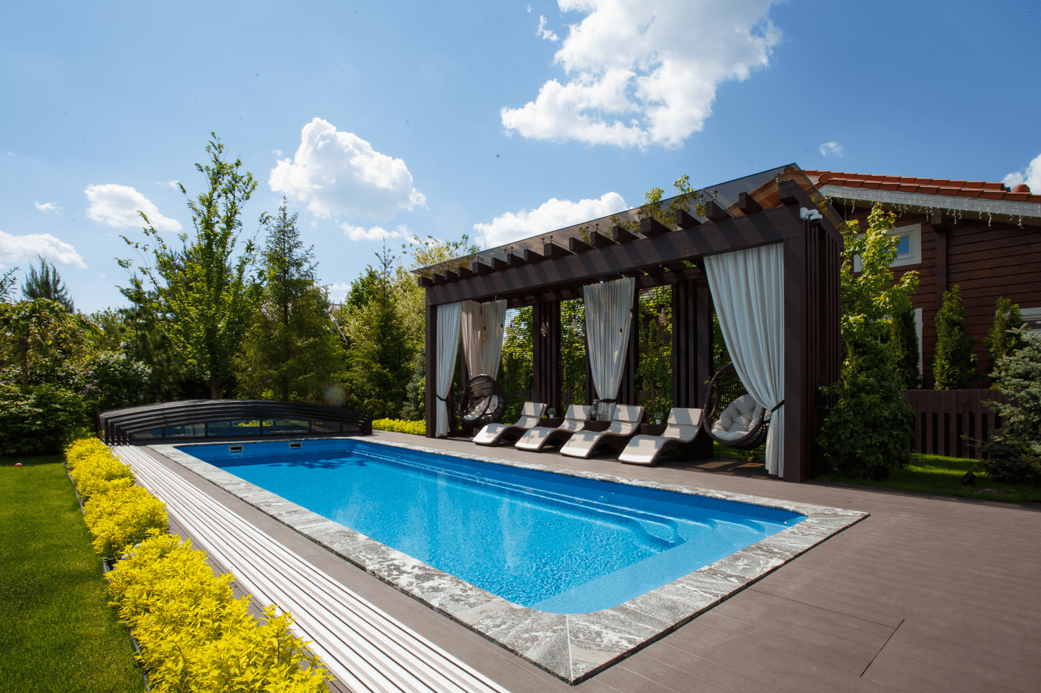 Обложка проекта: Композитный бассейн «Дижон» в цвете «Морайра»