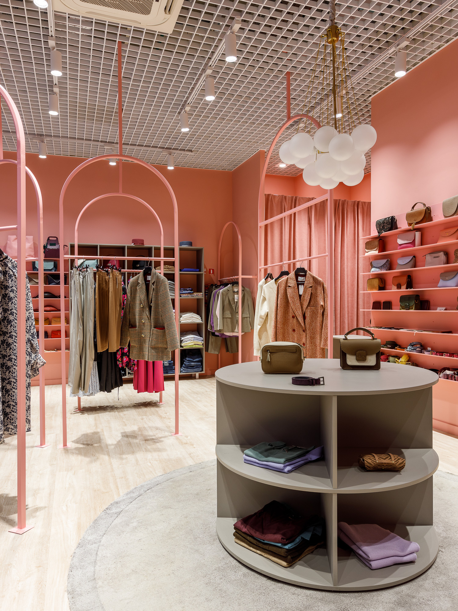 Торговая секция в ТЦ Гудок