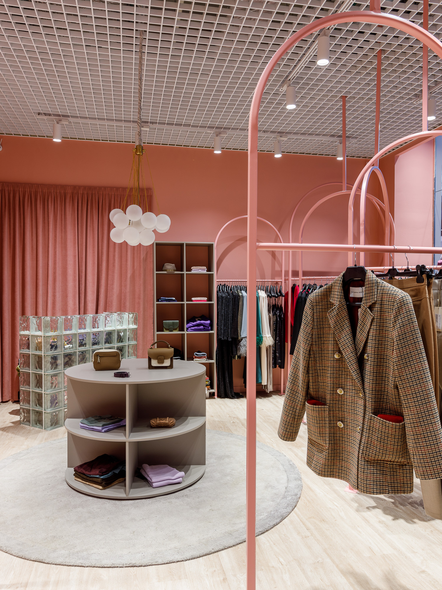 Торговая секция в ТЦ Гудок