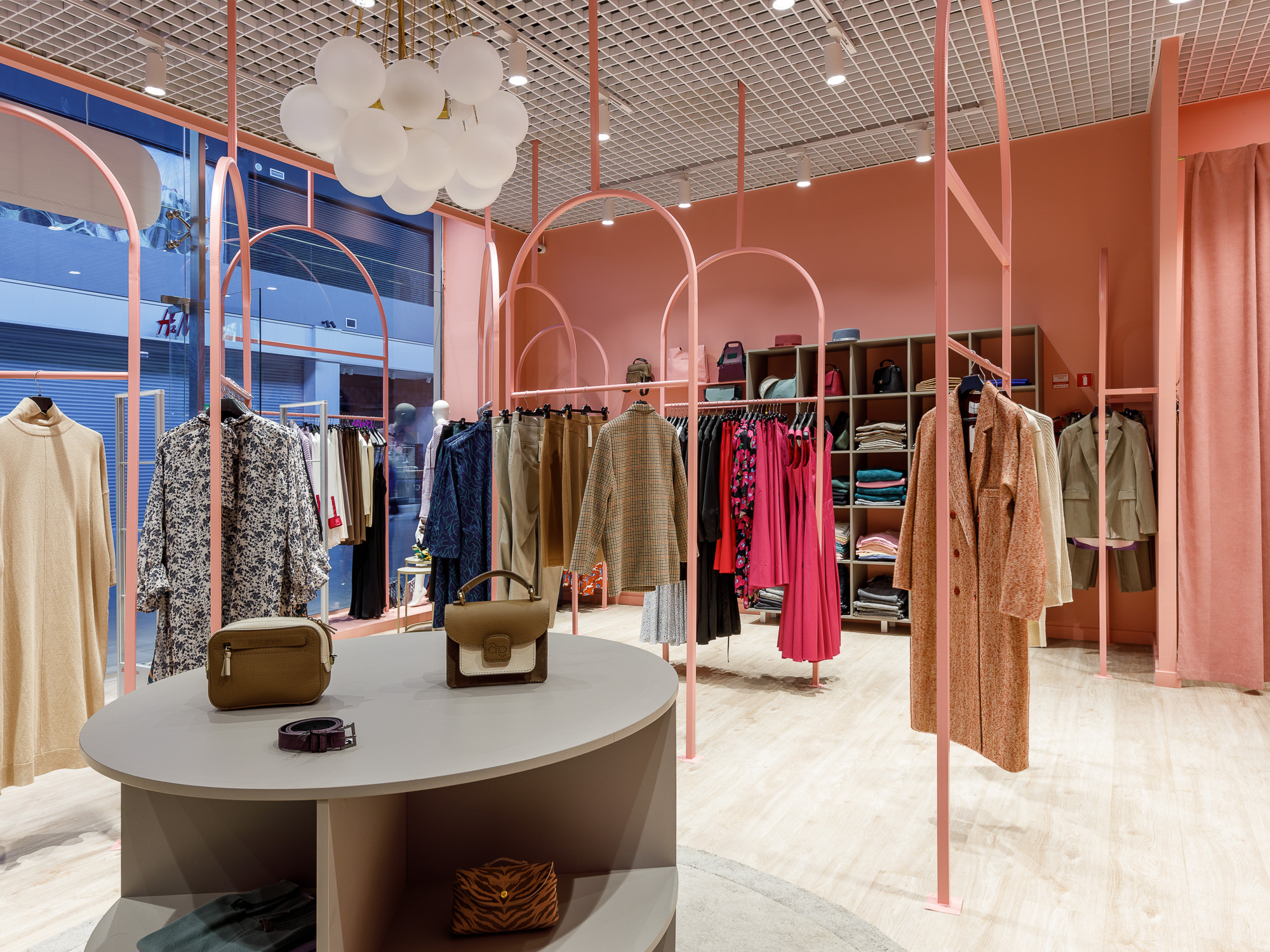 Торговая секция в ТЦ Гудок