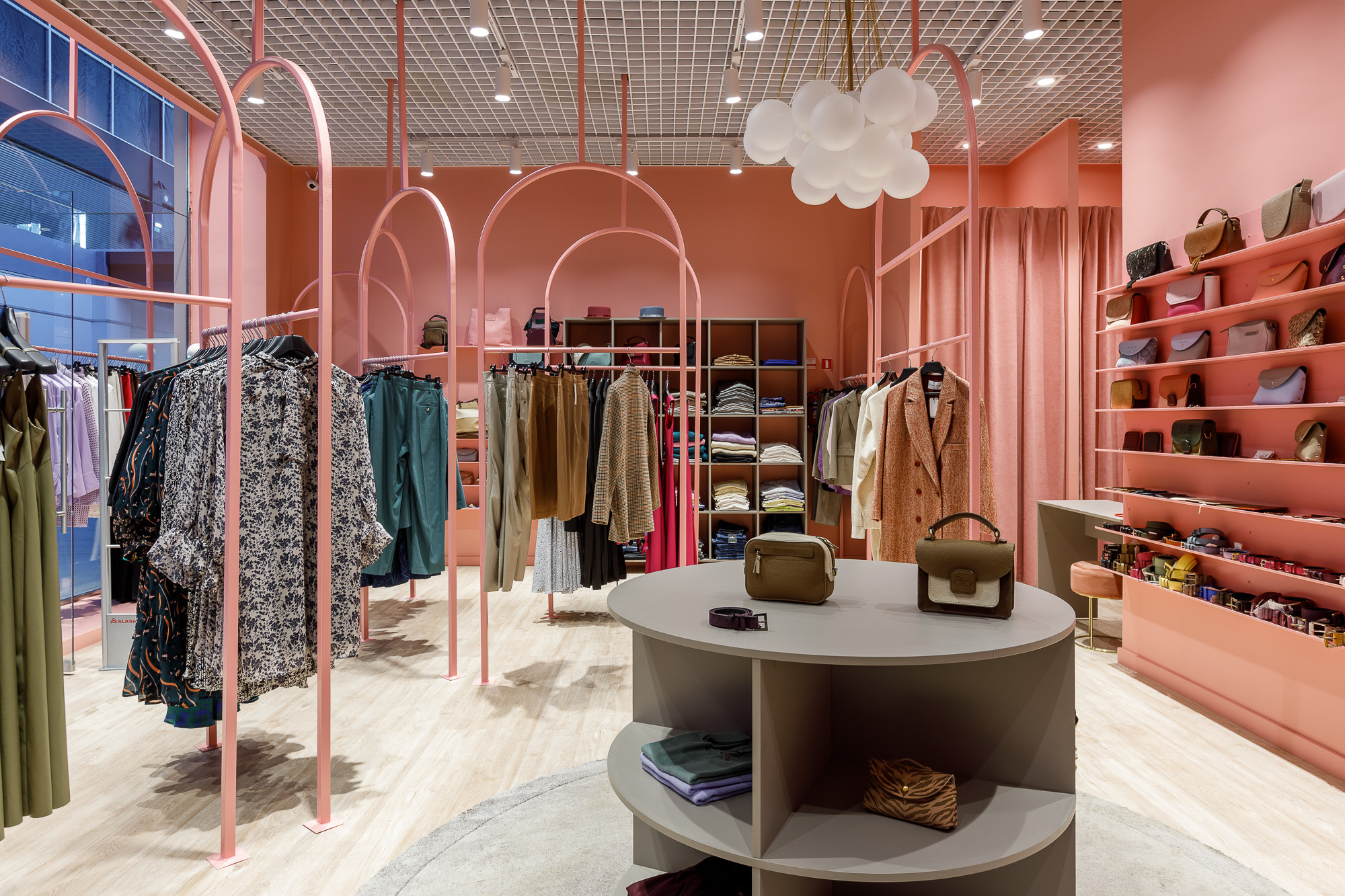 Торговая секция в ТЦ Гудок