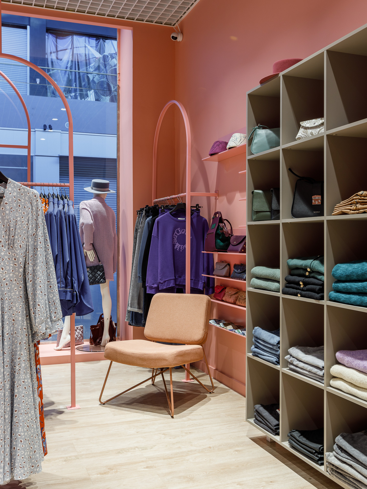 Торговая секция в ТЦ Гудок