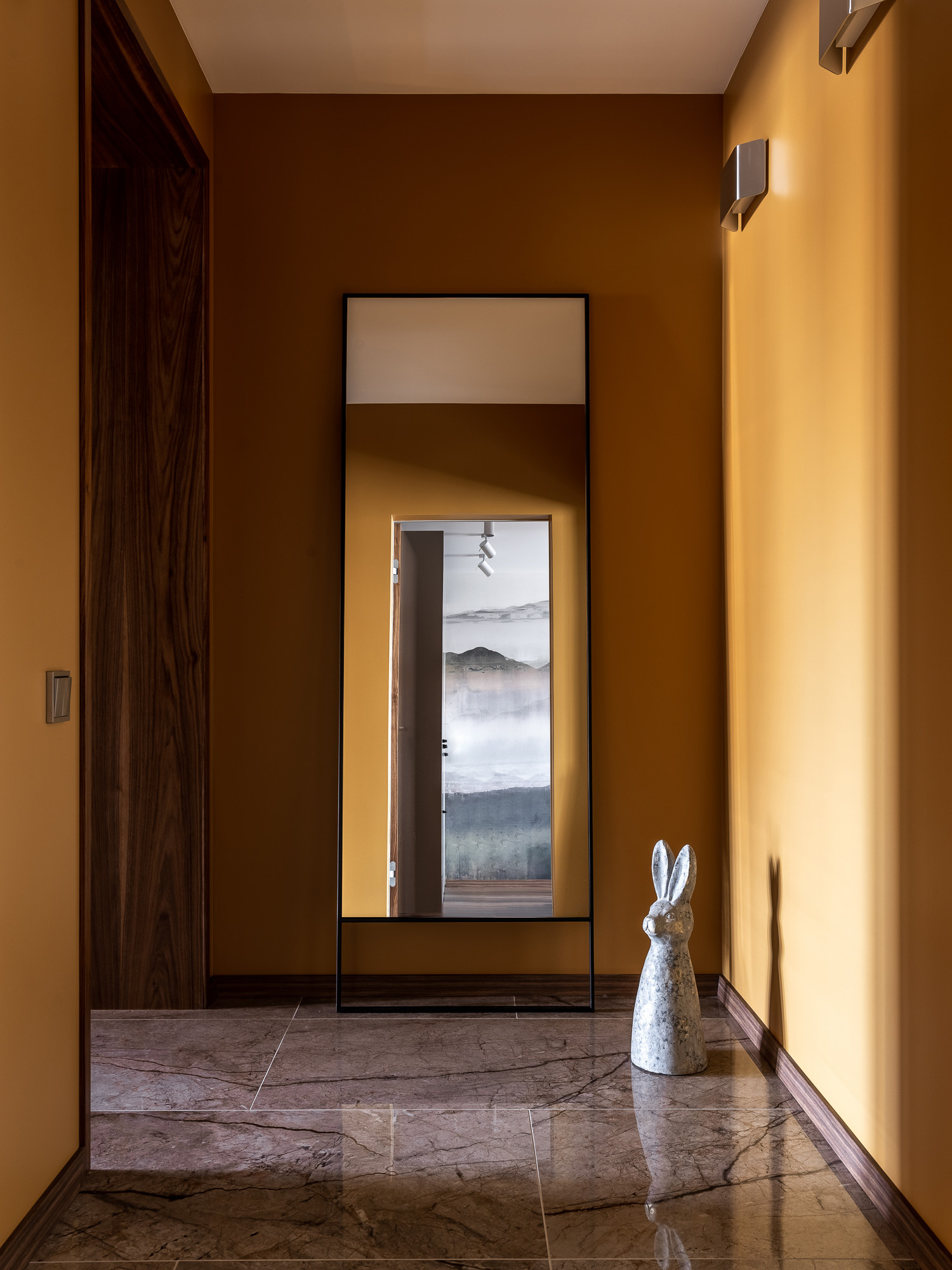 Квартира в современном стиле в центре Самары «Серый и горчица»