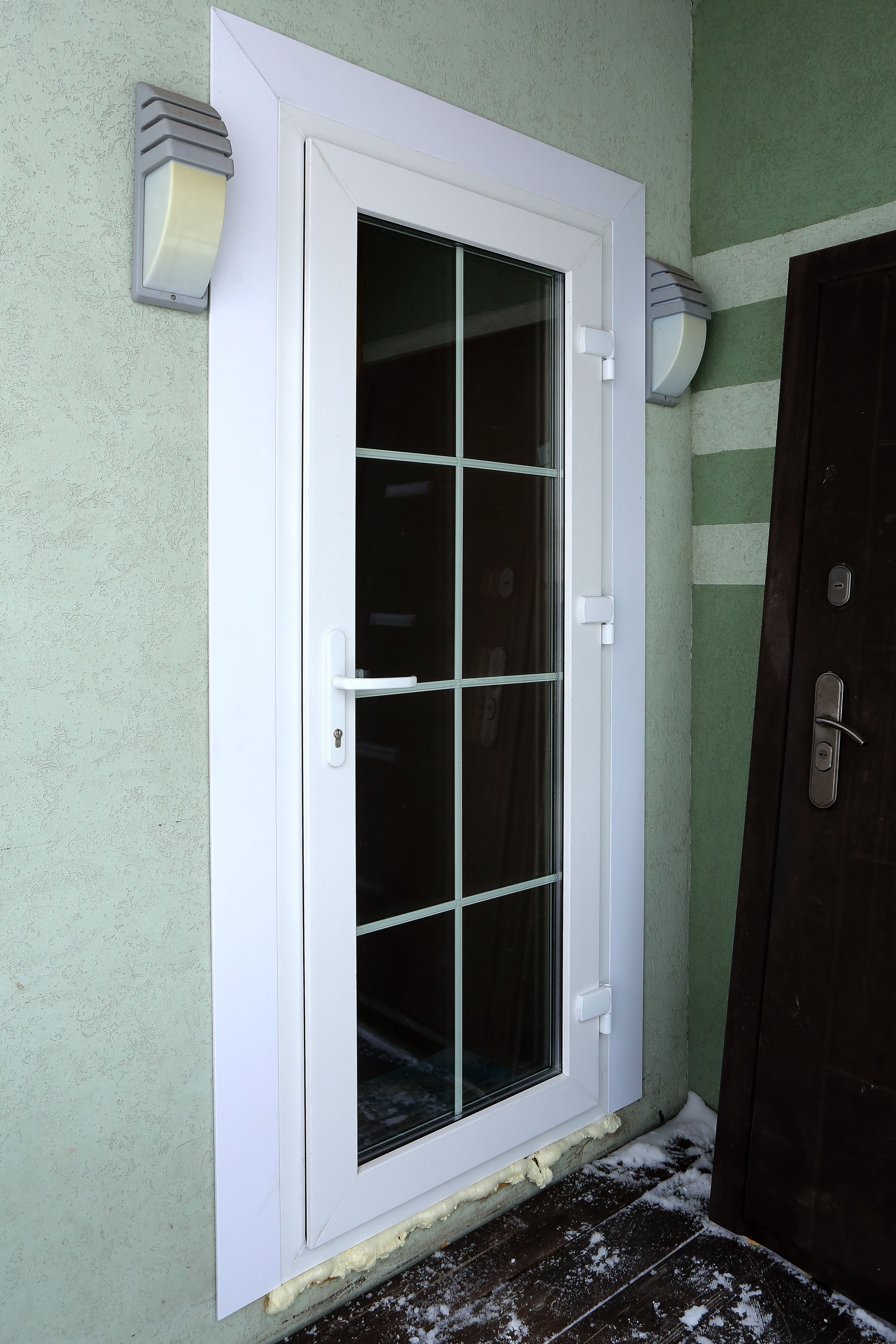 Обложка проекта: Пластиковые двери