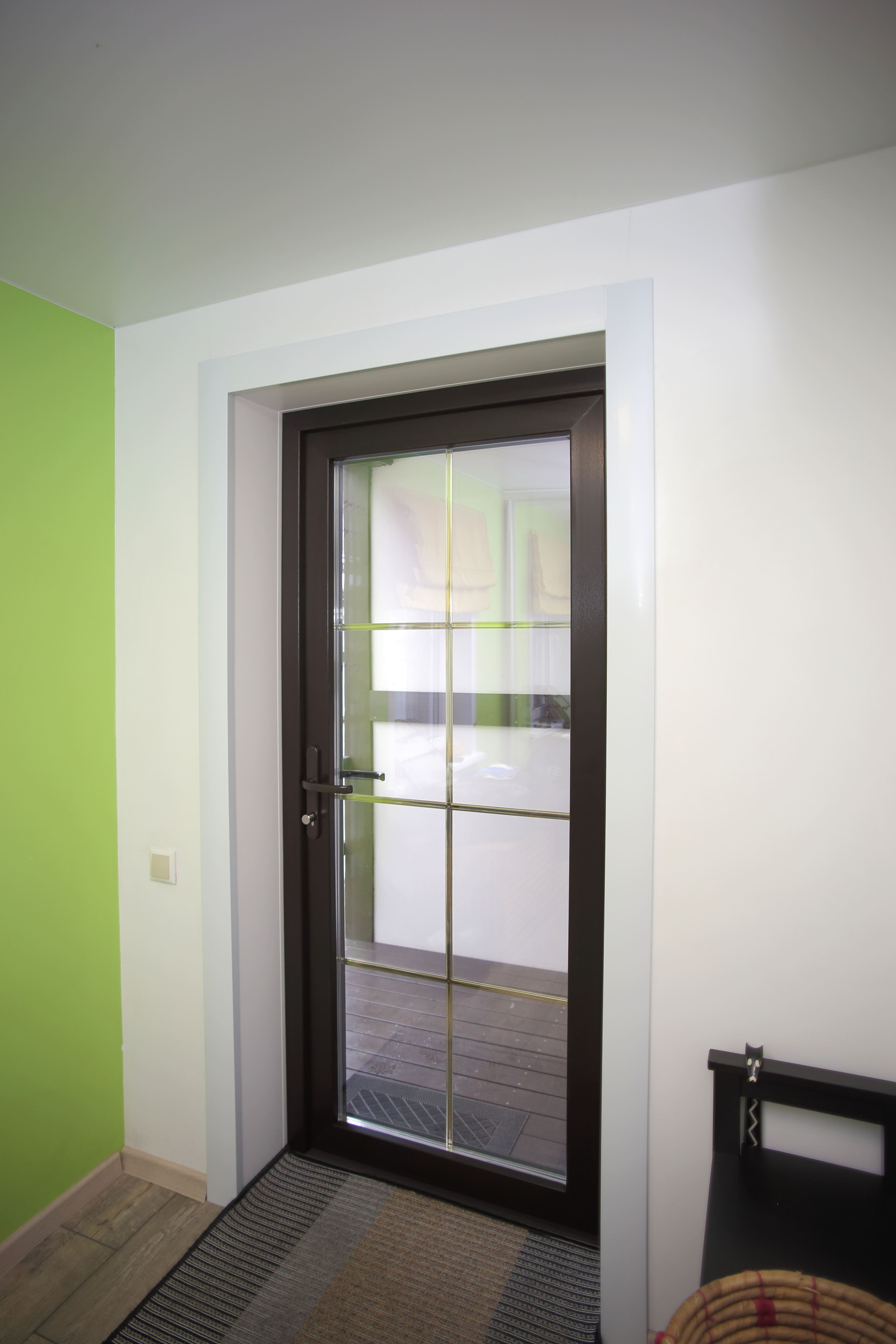 Пластиковые двери