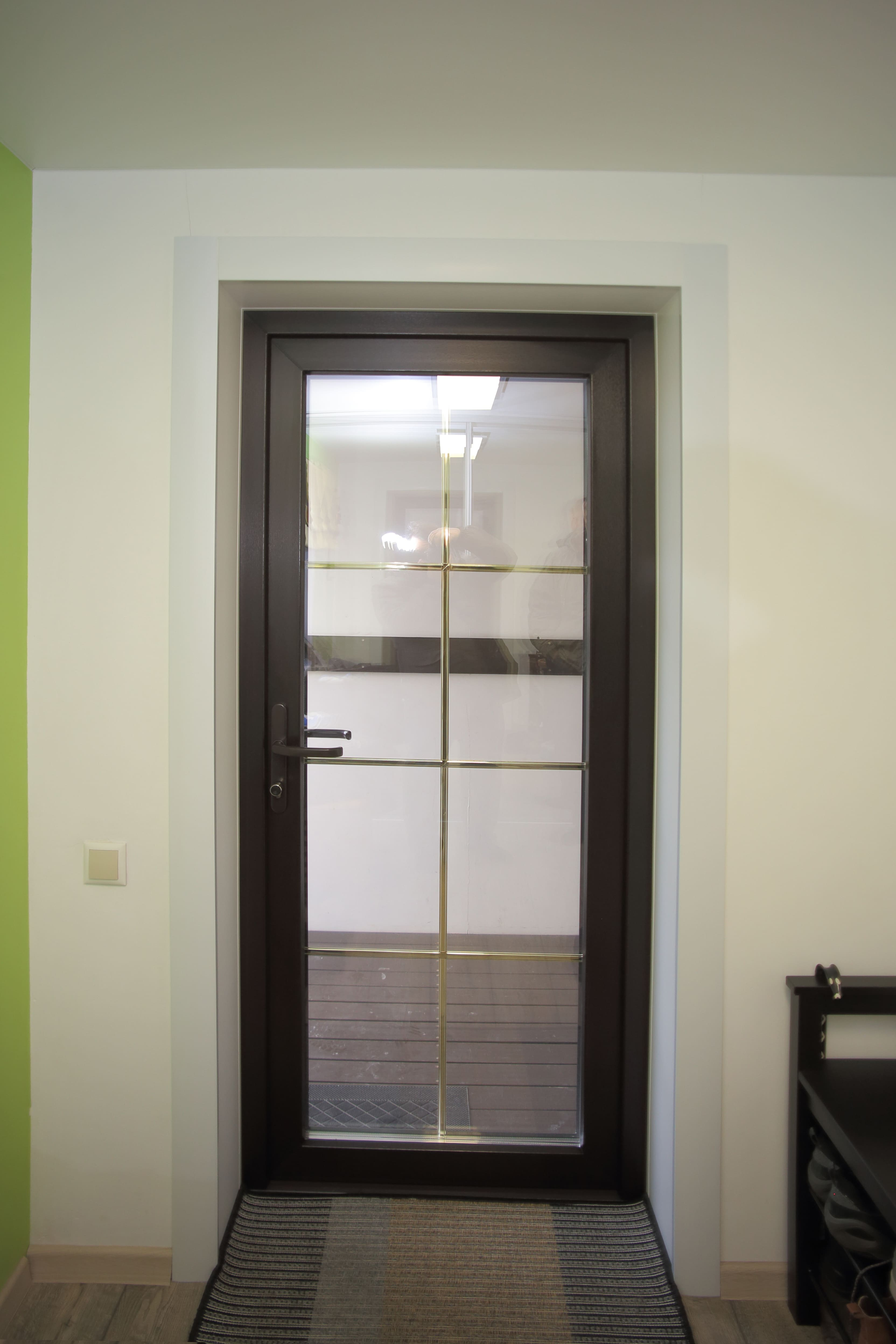 Пластиковые двери