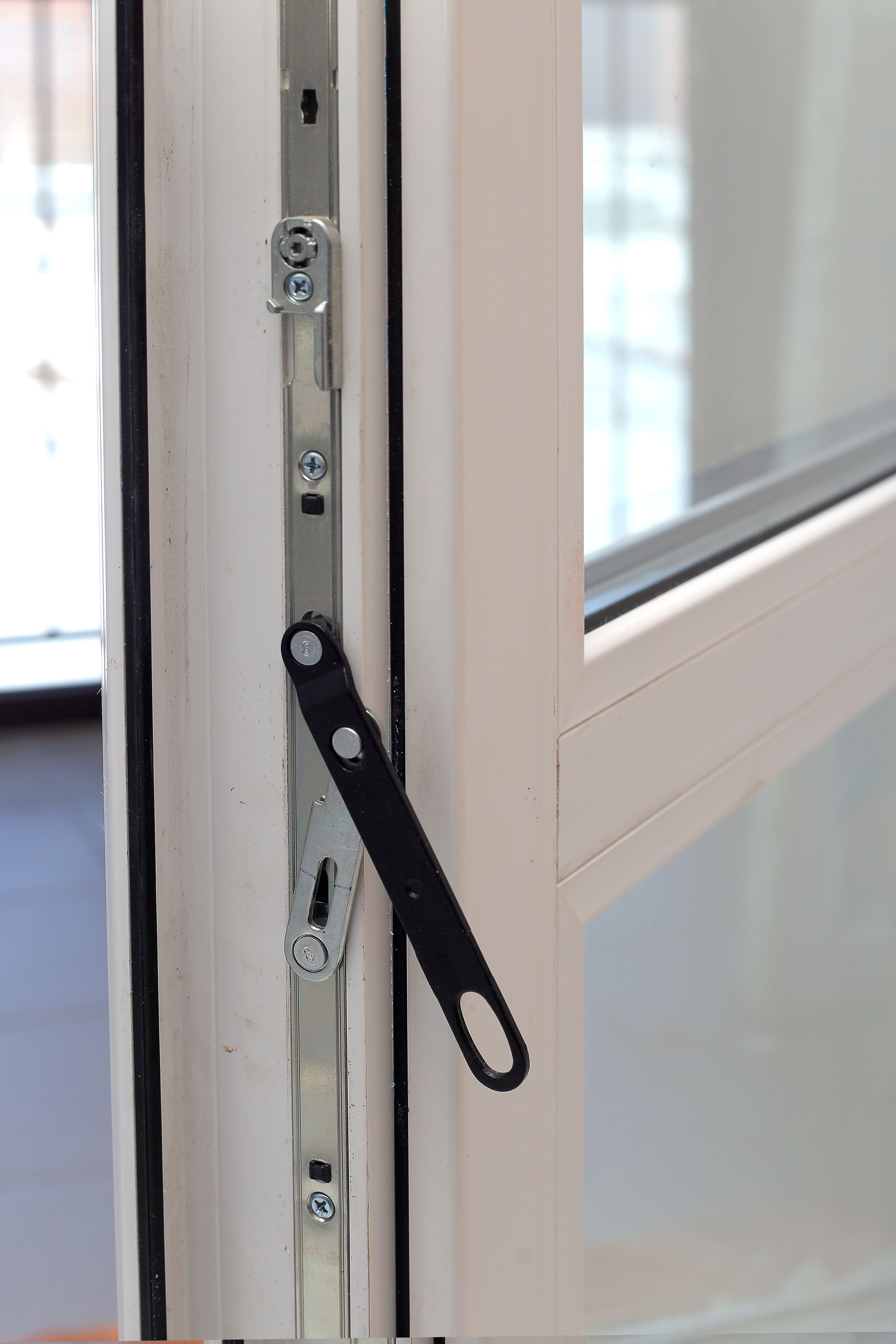 Пластиковые двери