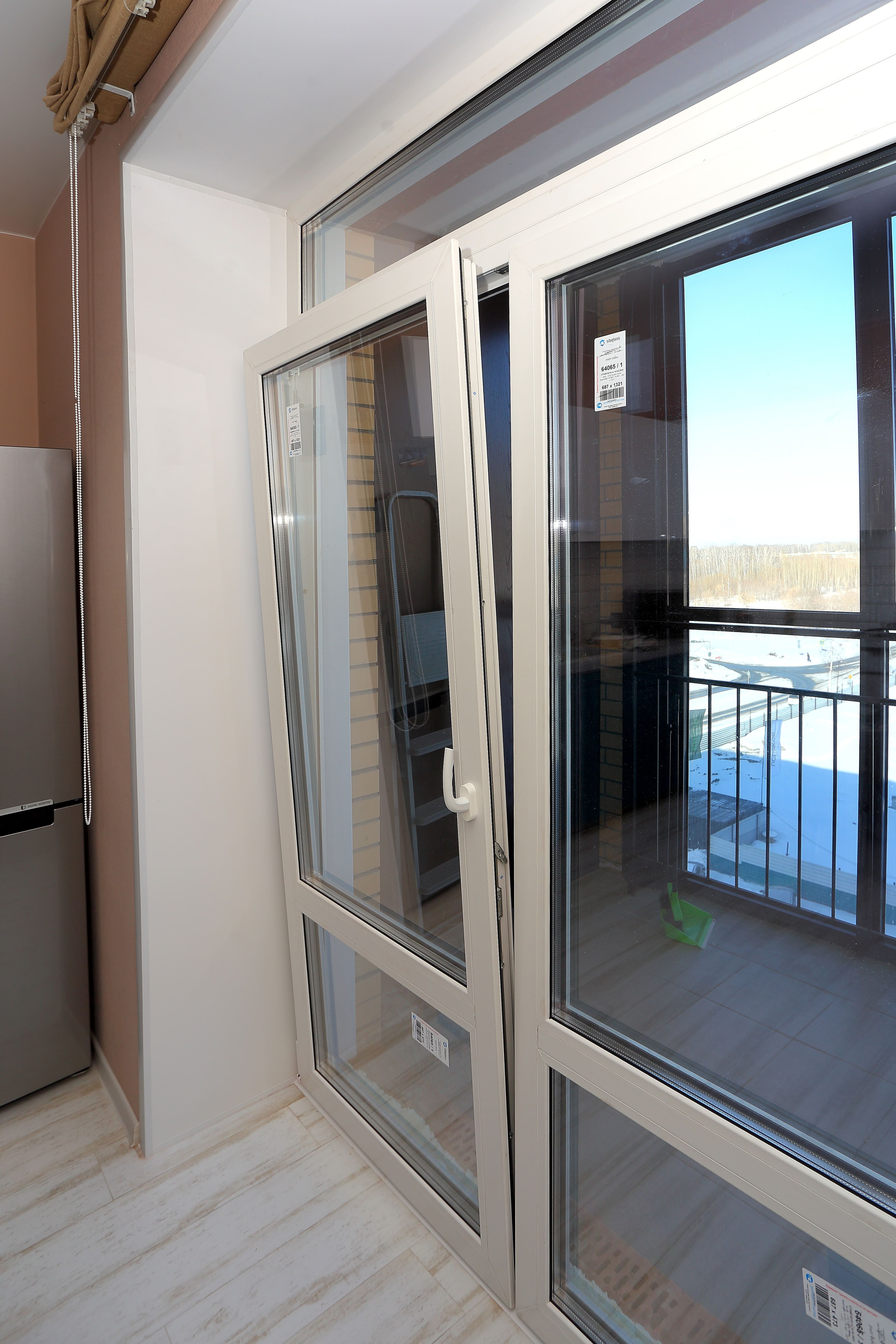 Пластиковые двери