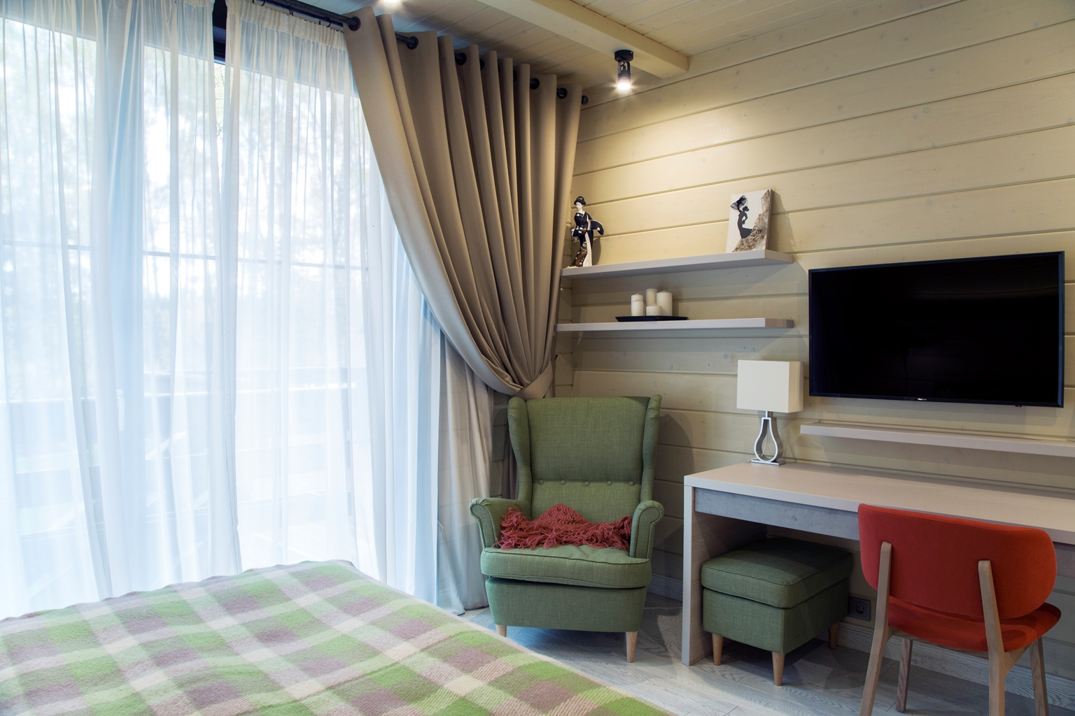 Шале на реке Истра