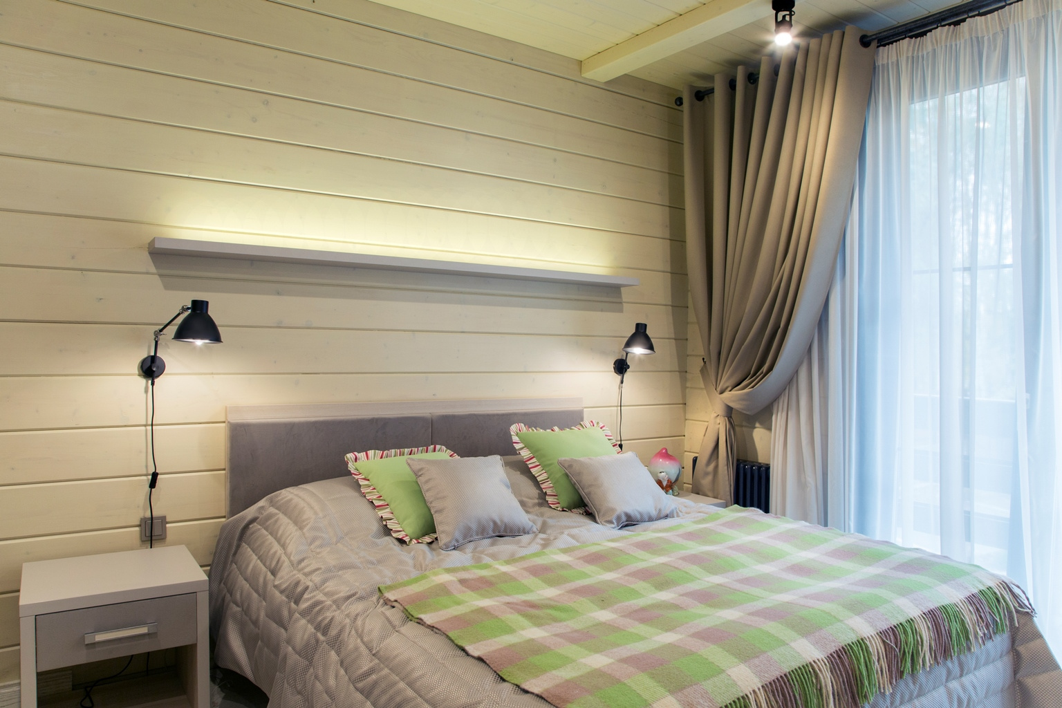 Шале на реке Истра