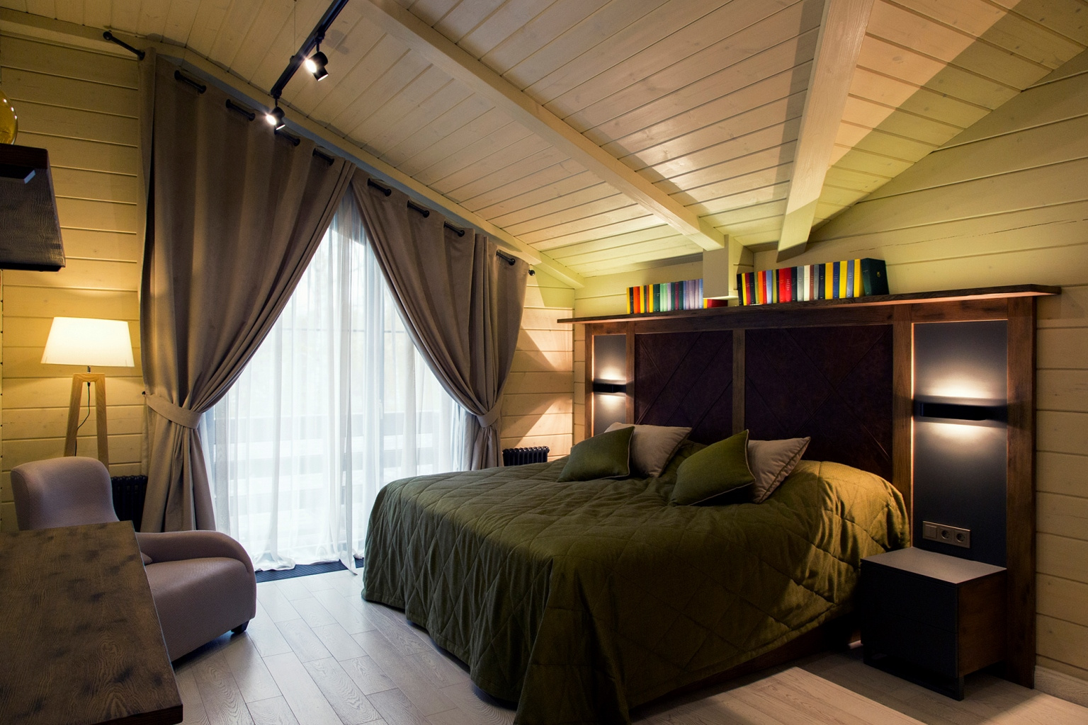 Шале на реке Истра