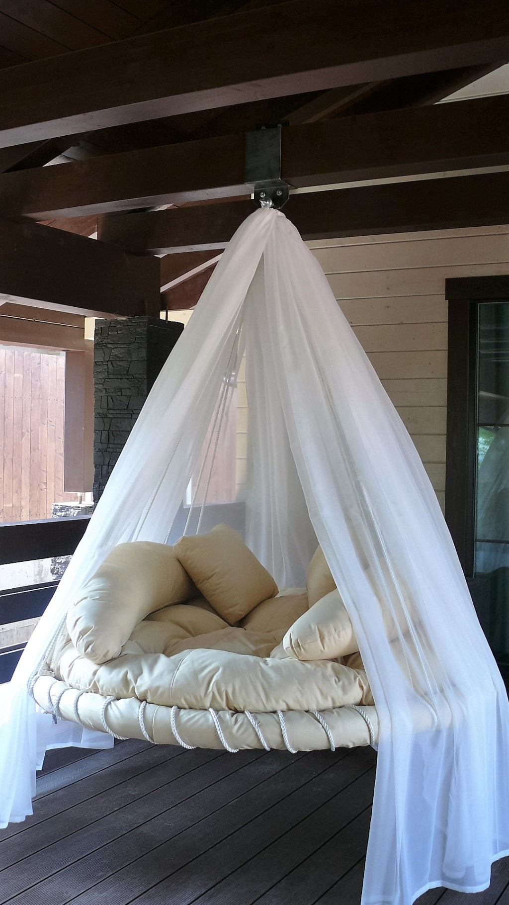 Шале на реке Истра