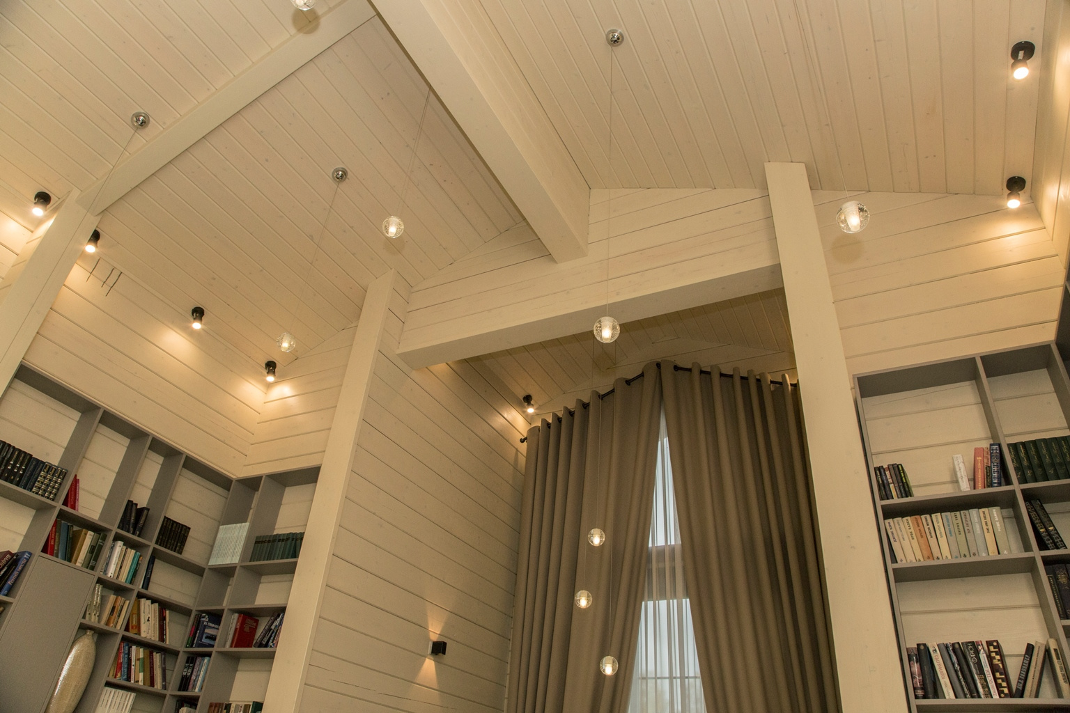 Шале на реке Истра