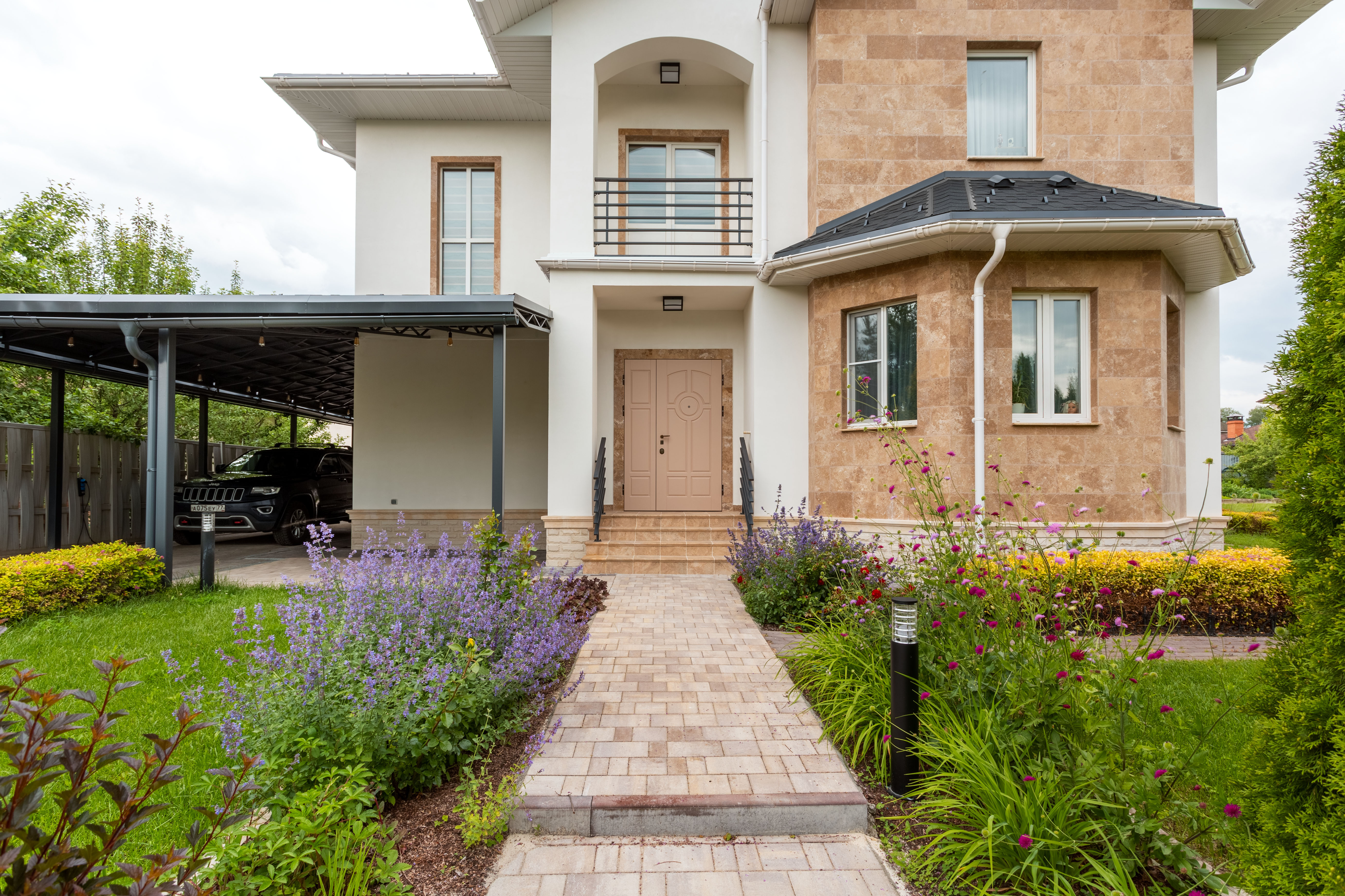 Обложка проекта: Фасад коттеджа