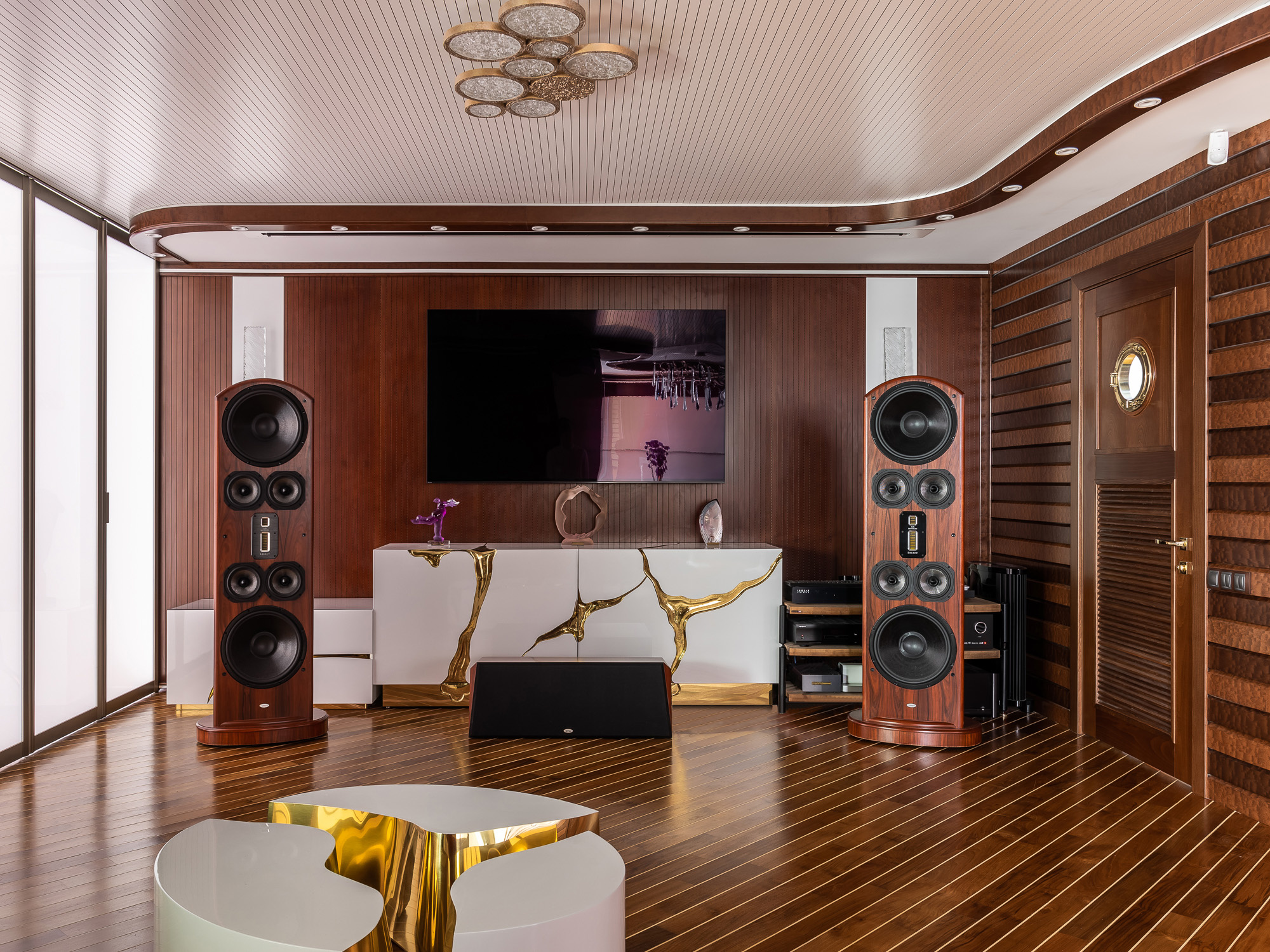 Отделка интерьера в яхтенном стиле