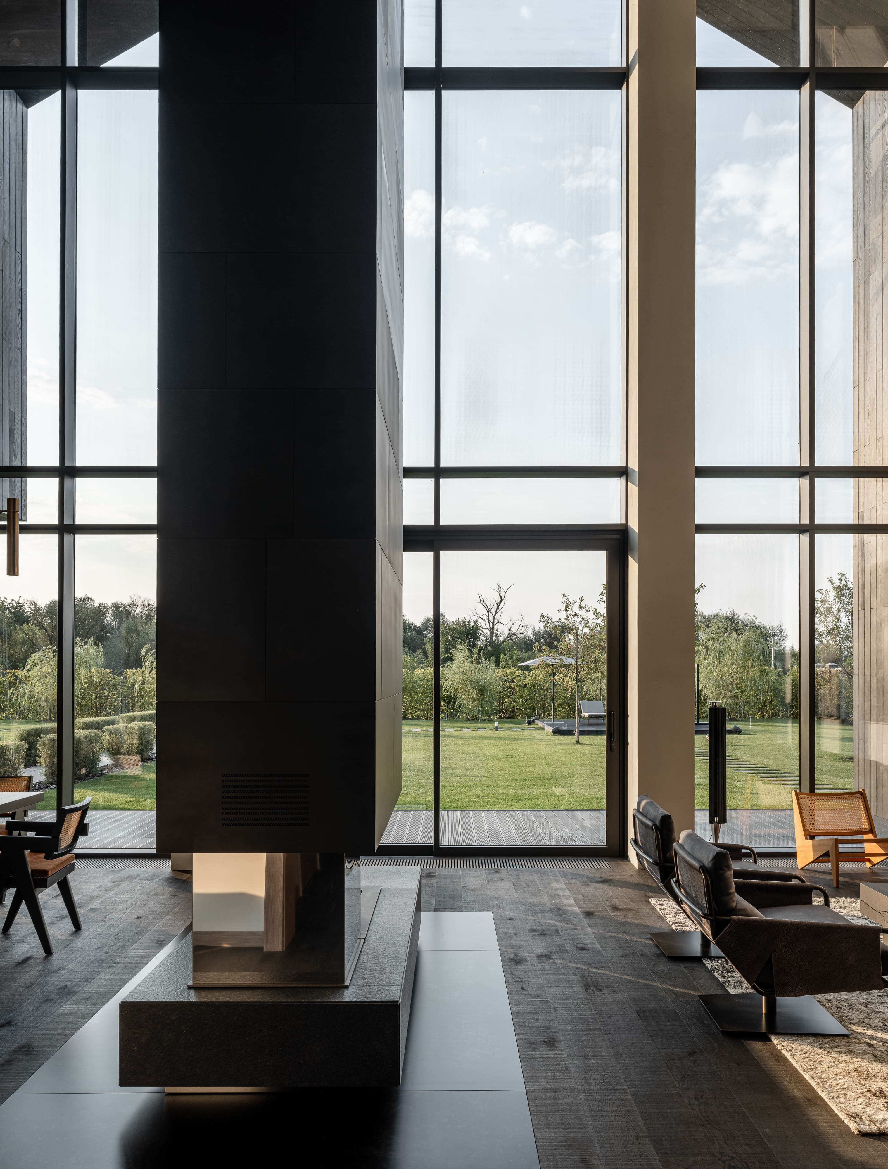 Загородный дом Площадь: 450 м².  Срок реализации: 18 месяцев.  Исполнитель: Монтажстрой. Автор проекта: Маслова Наталья 3L Design