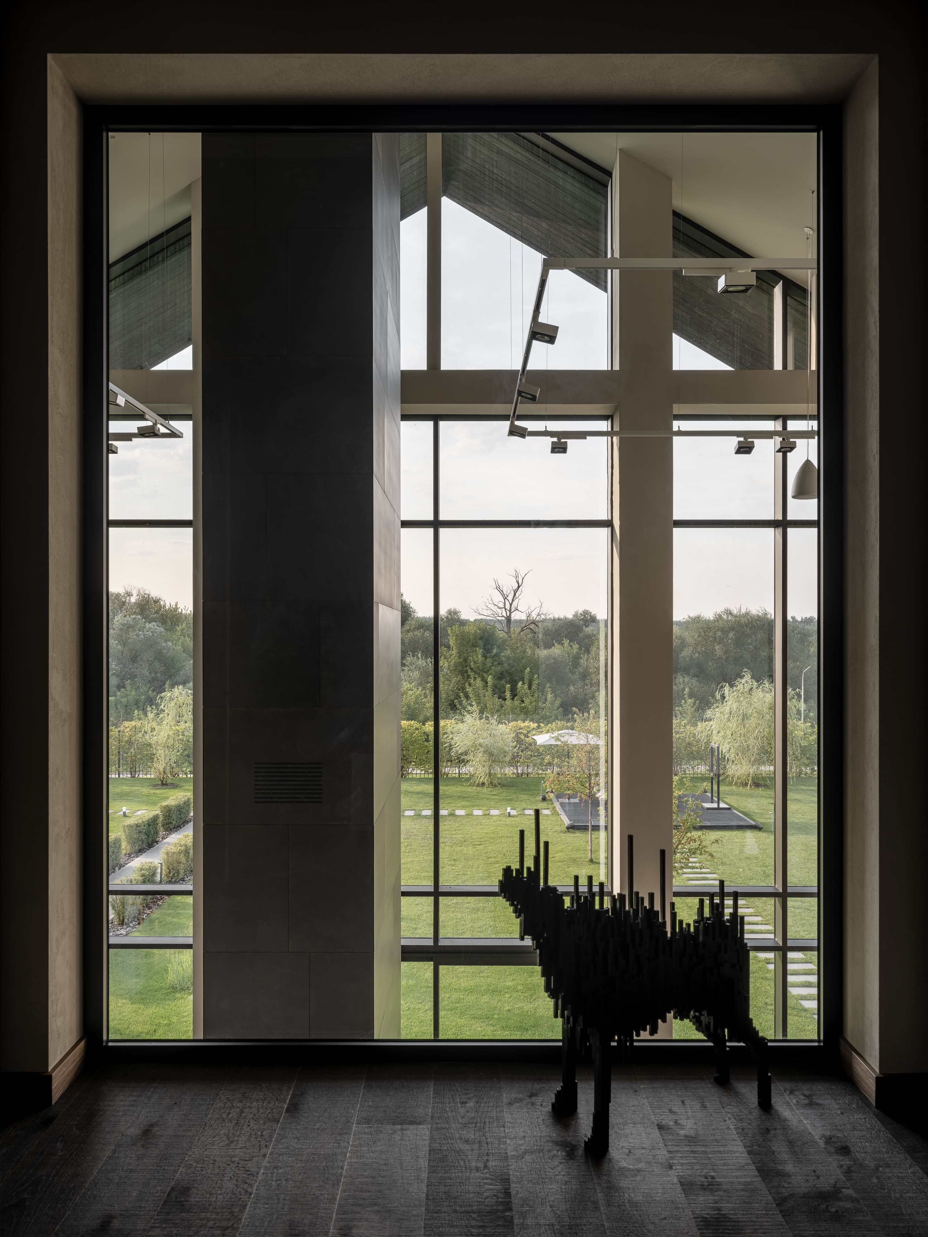 Загородный дом Площадь: 450 м².  Срок реализации: 18 месяцев.  Исполнитель: Монтажстрой. Автор проекта: Маслова Наталья 3L Design