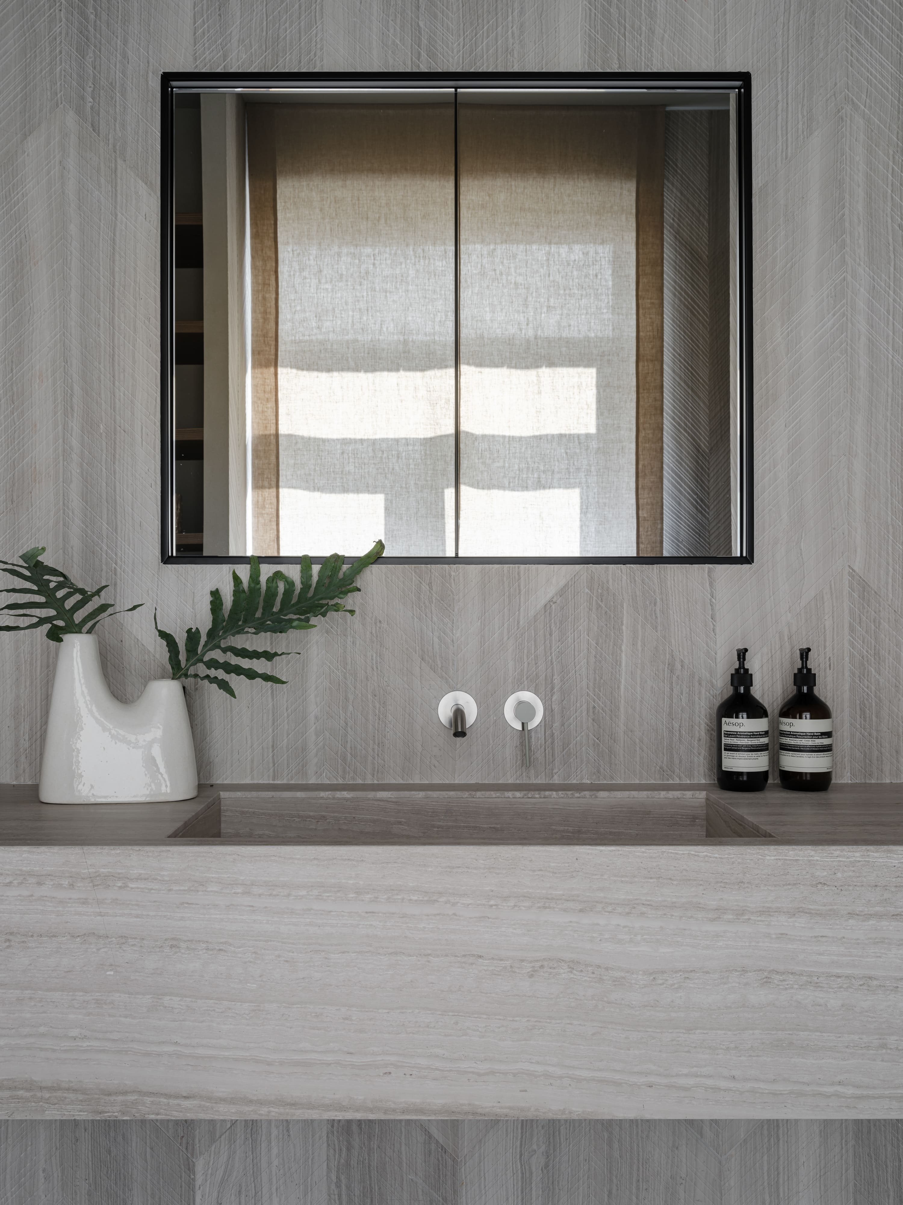 Загородный дом Площадь: 450 м².  Срок реализации: 18 месяцев.  Исполнитель: Монтажстрой. Автор проекта: Маслова Наталья 3L Design