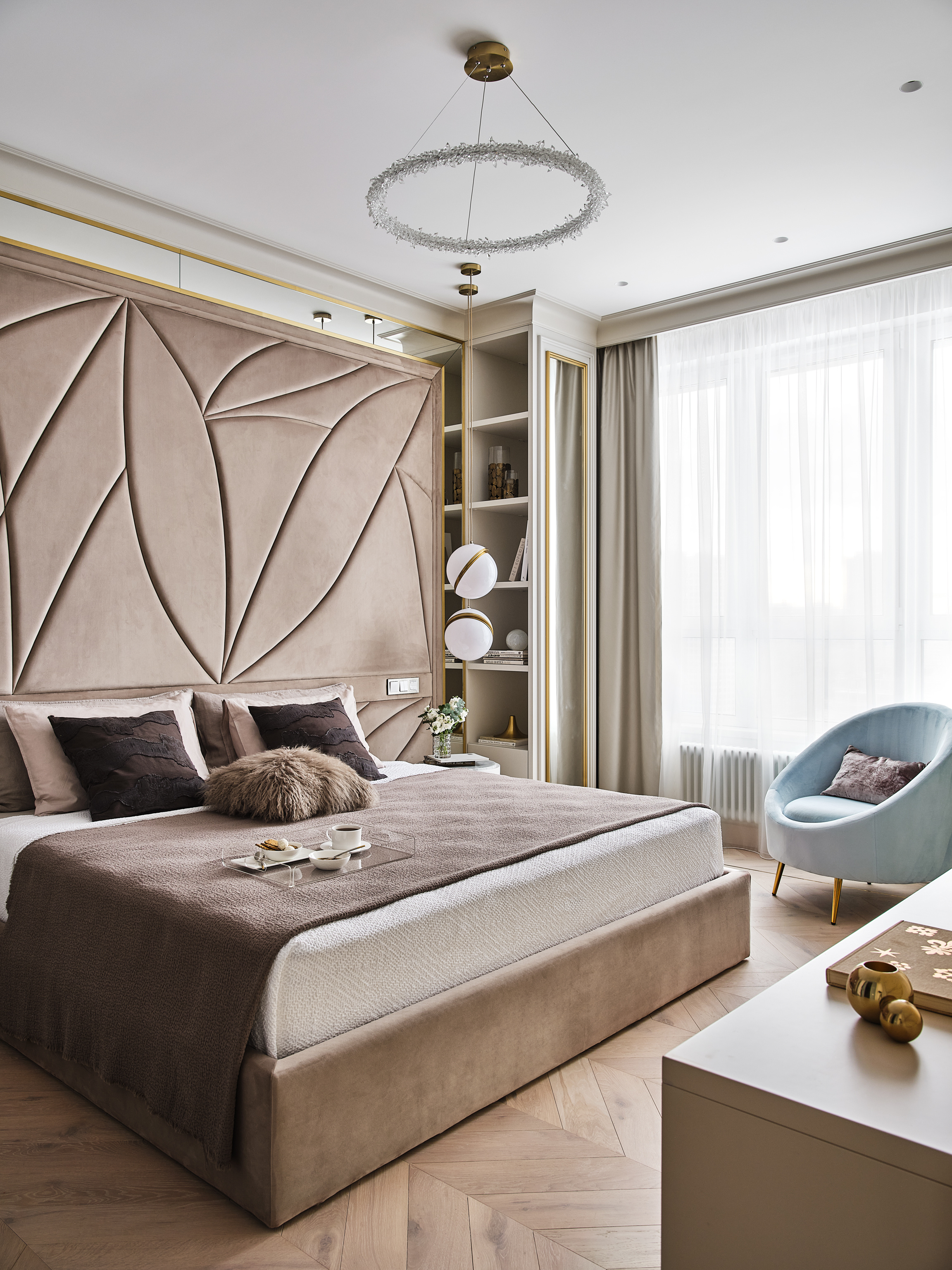 квартира  Площадь 150 м²