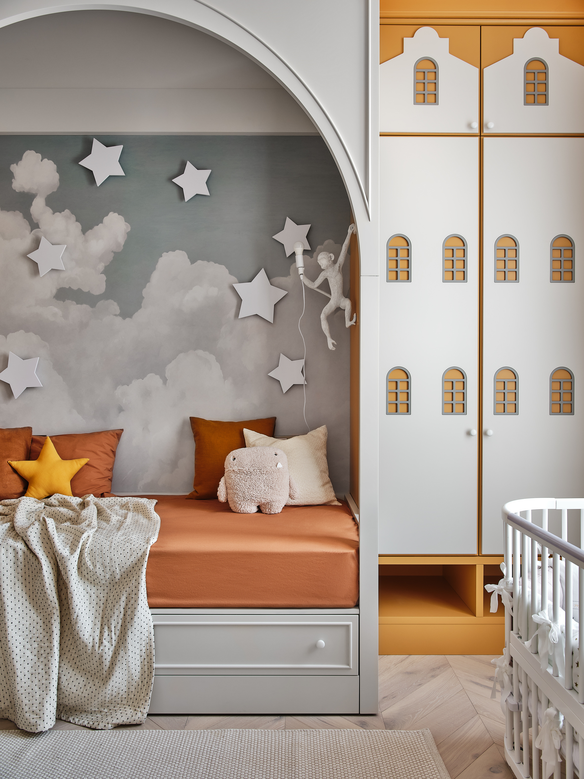 квартира  Площадь 150 м²