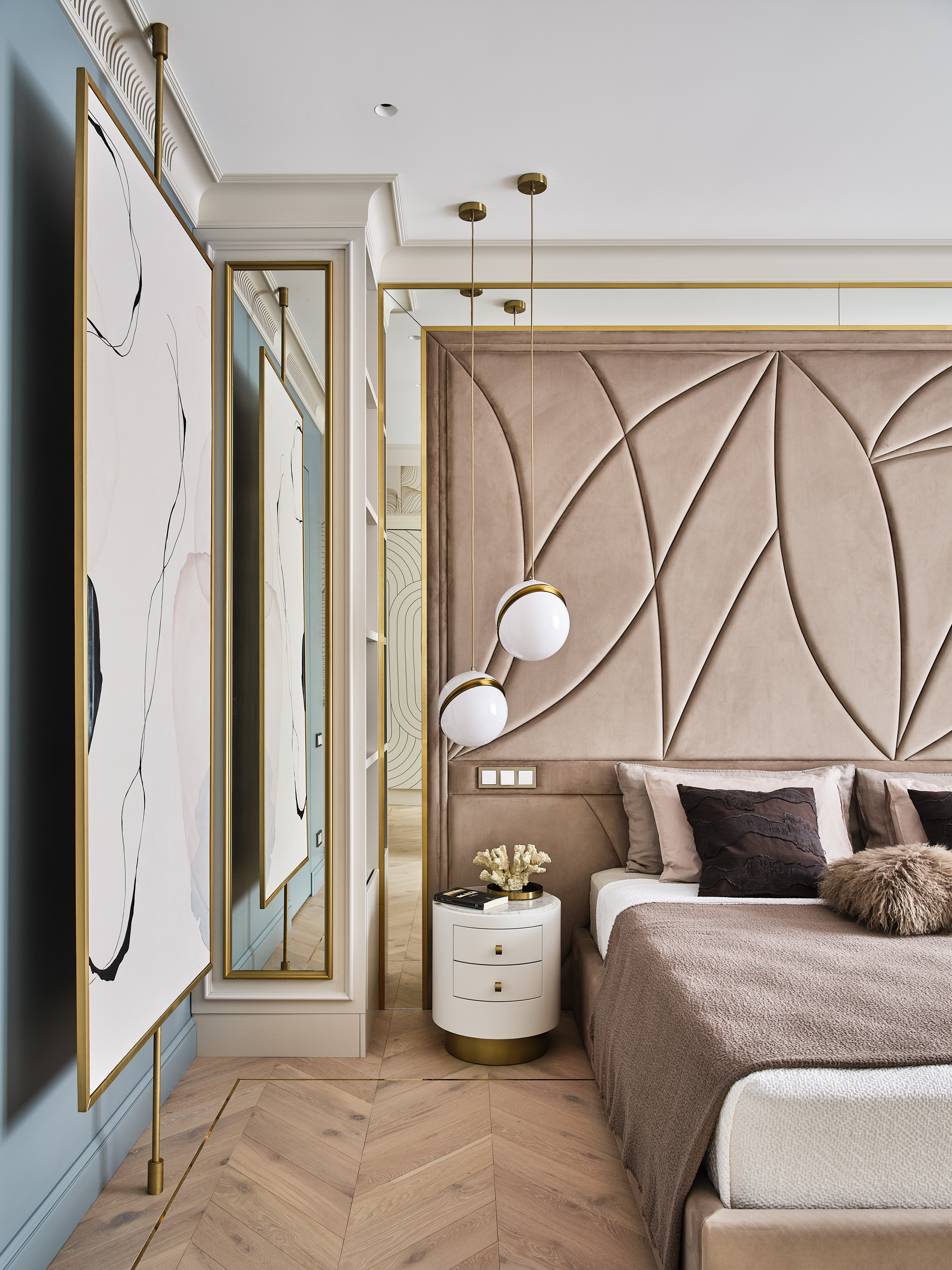 квартира  Площадь 150 м²