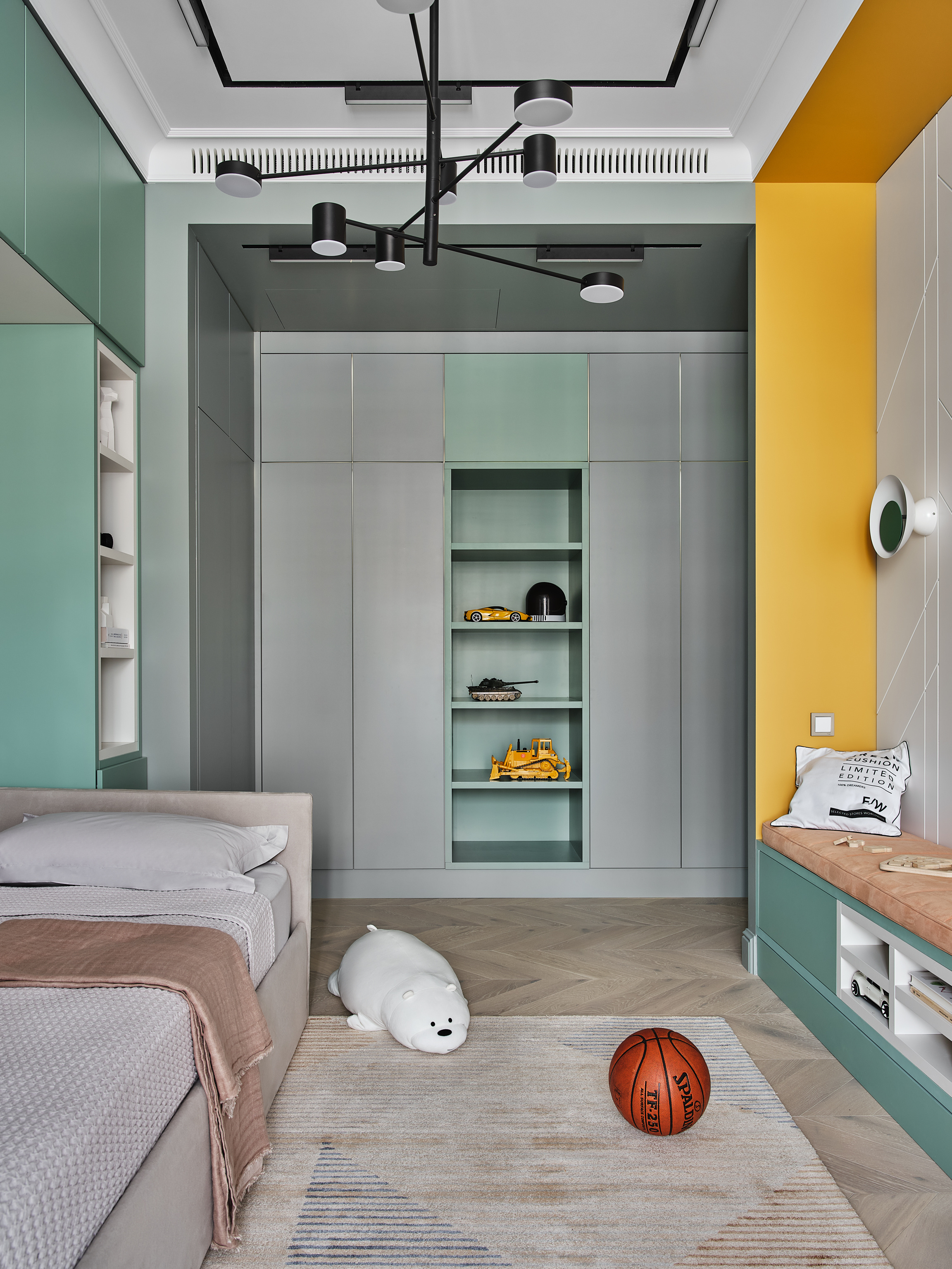 квартира  Площадь 150 м²