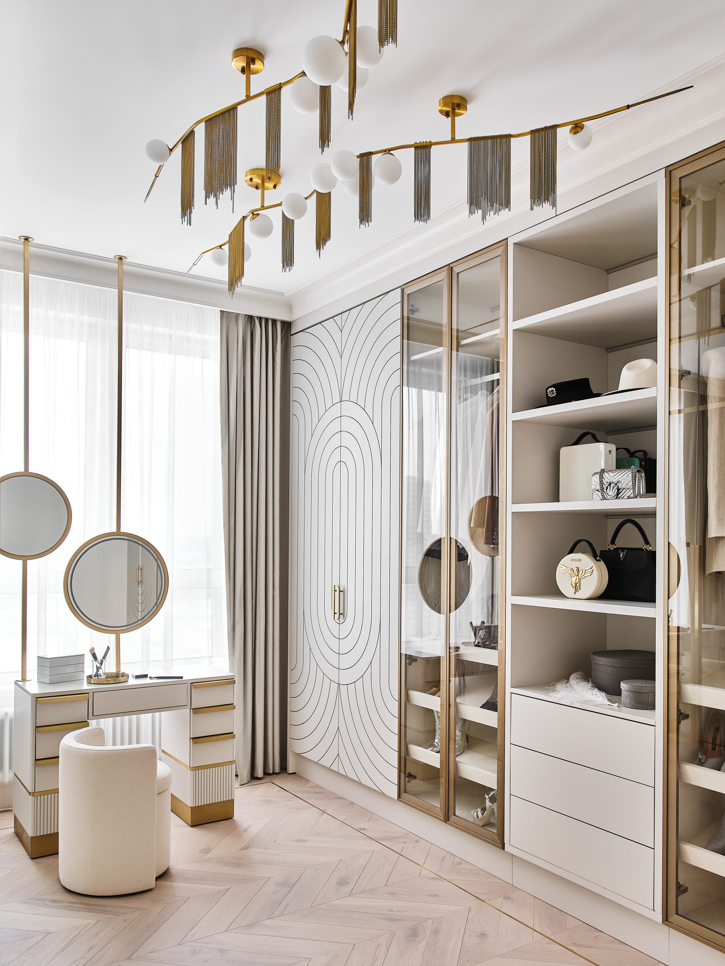 квартира  Площадь 150 м²