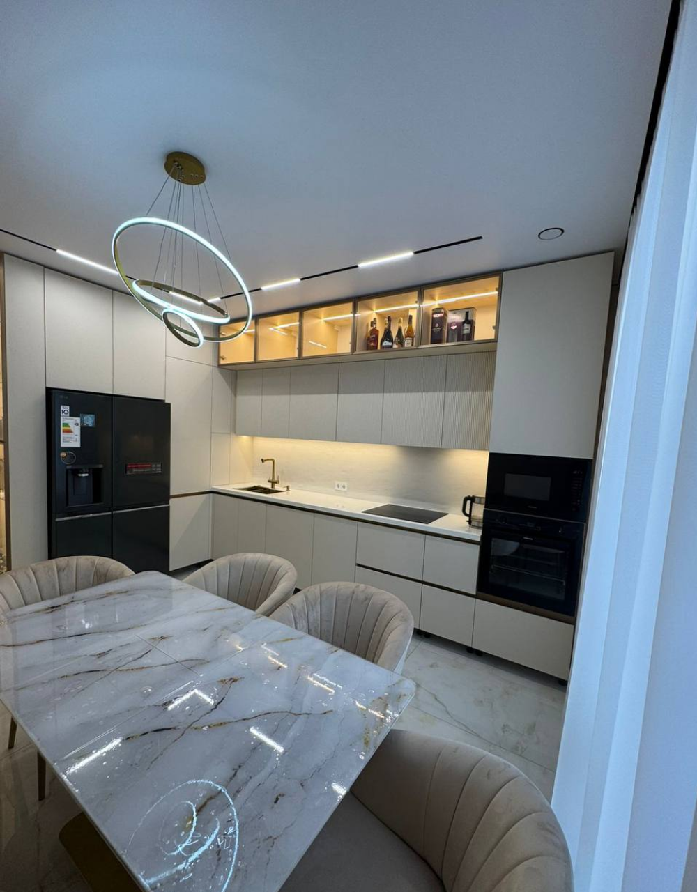 Ремонт двухкомнатной квартиры в Москве — современный интерьер 56 м²