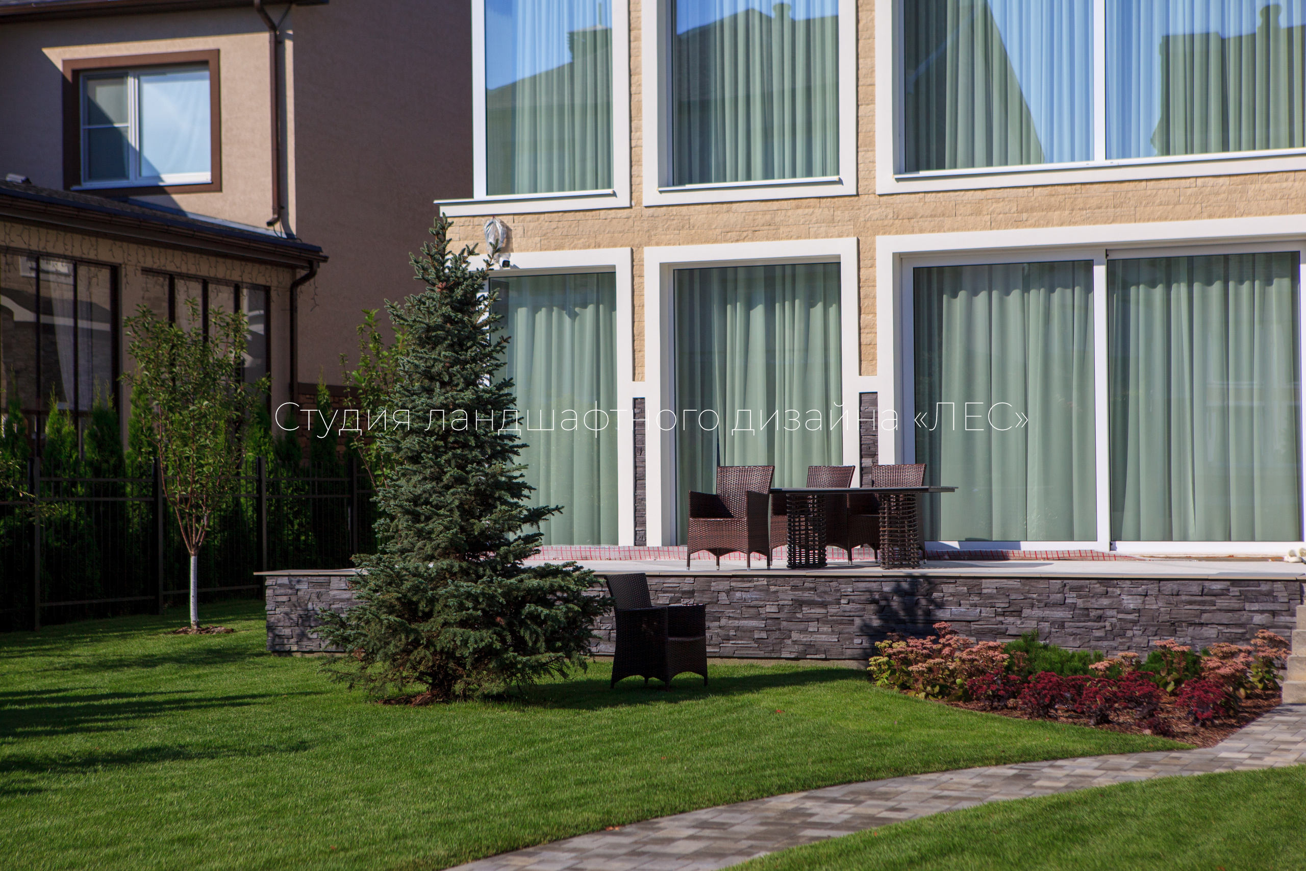 “Аллея света”