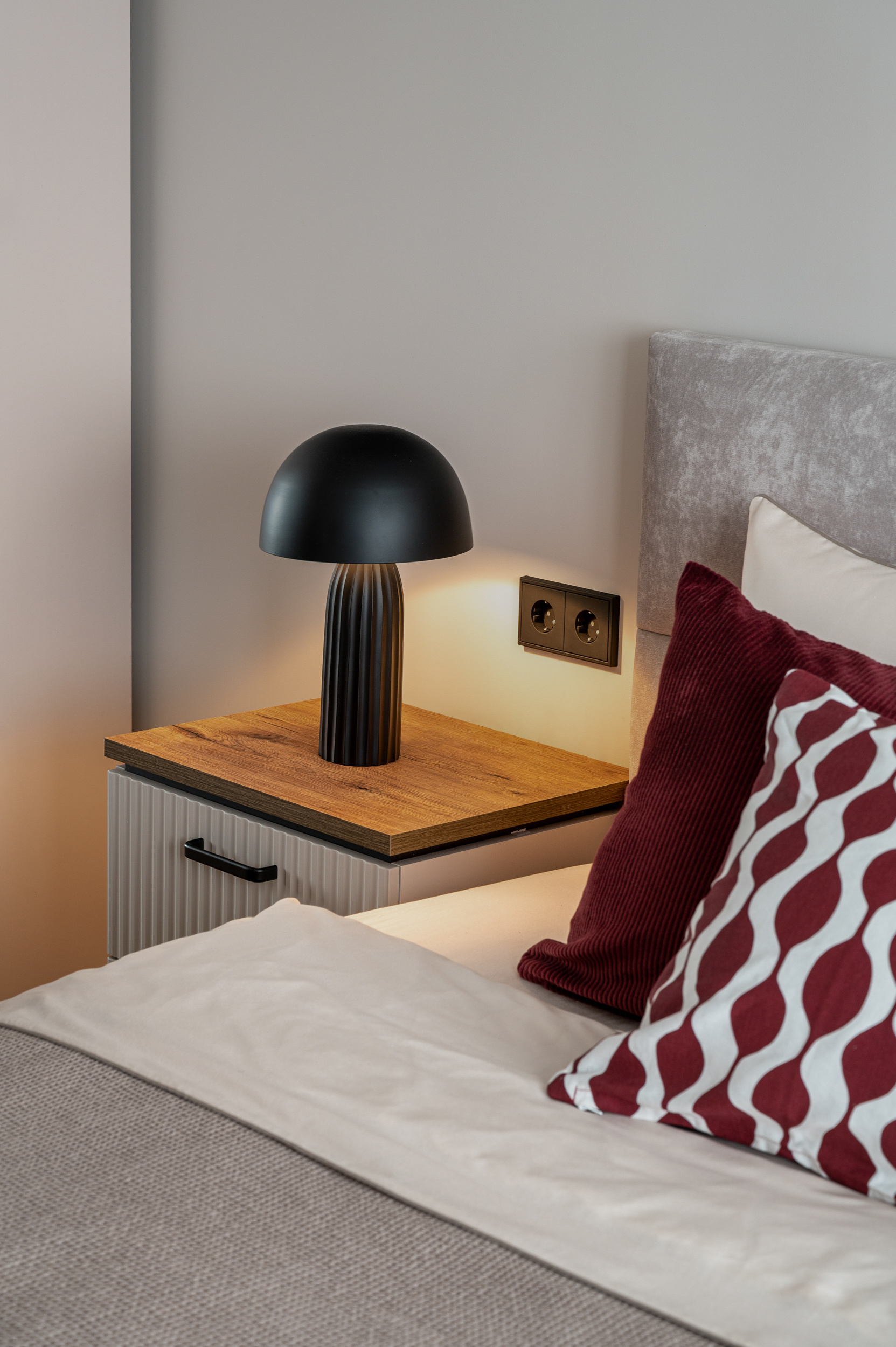 Однушка на продажу с яркими акцентами