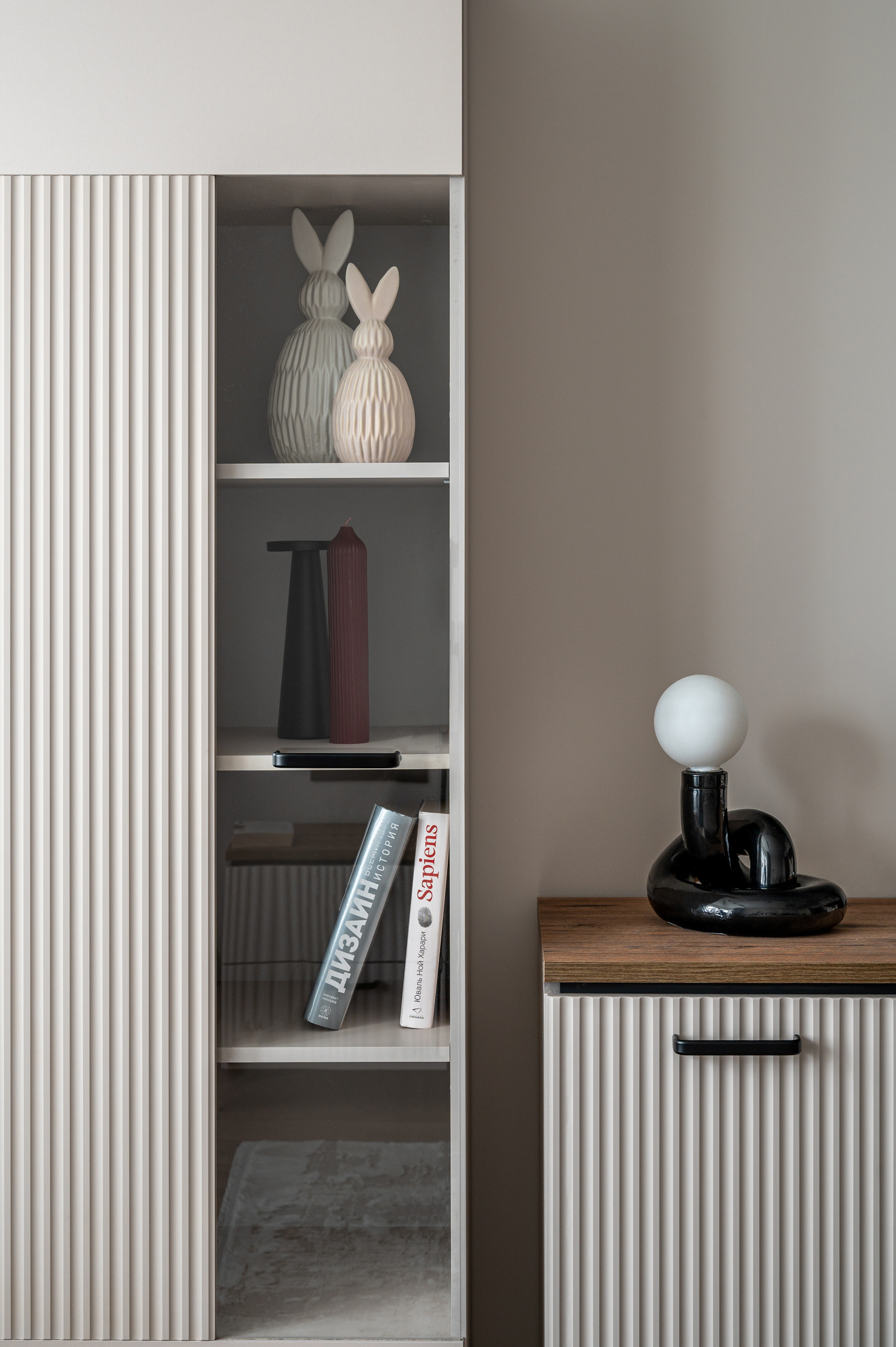 Однушка на продажу с яркими акцентами