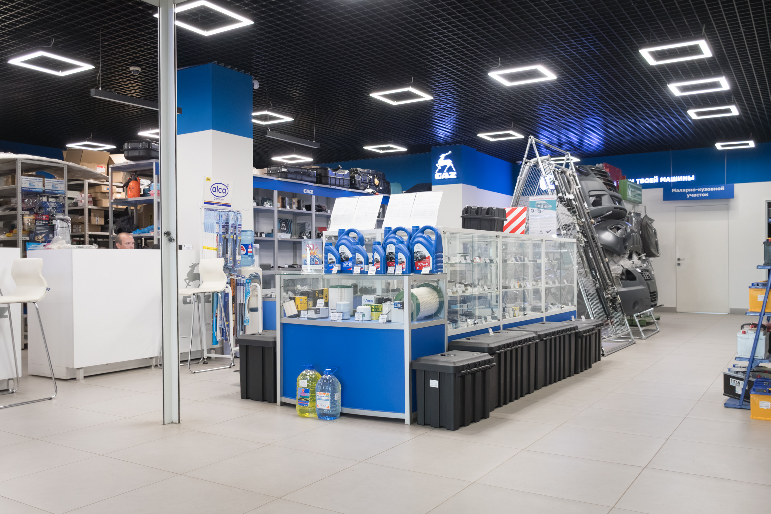 Ребрендинг автосалона ГАЗ • 2,5 тыс.м²