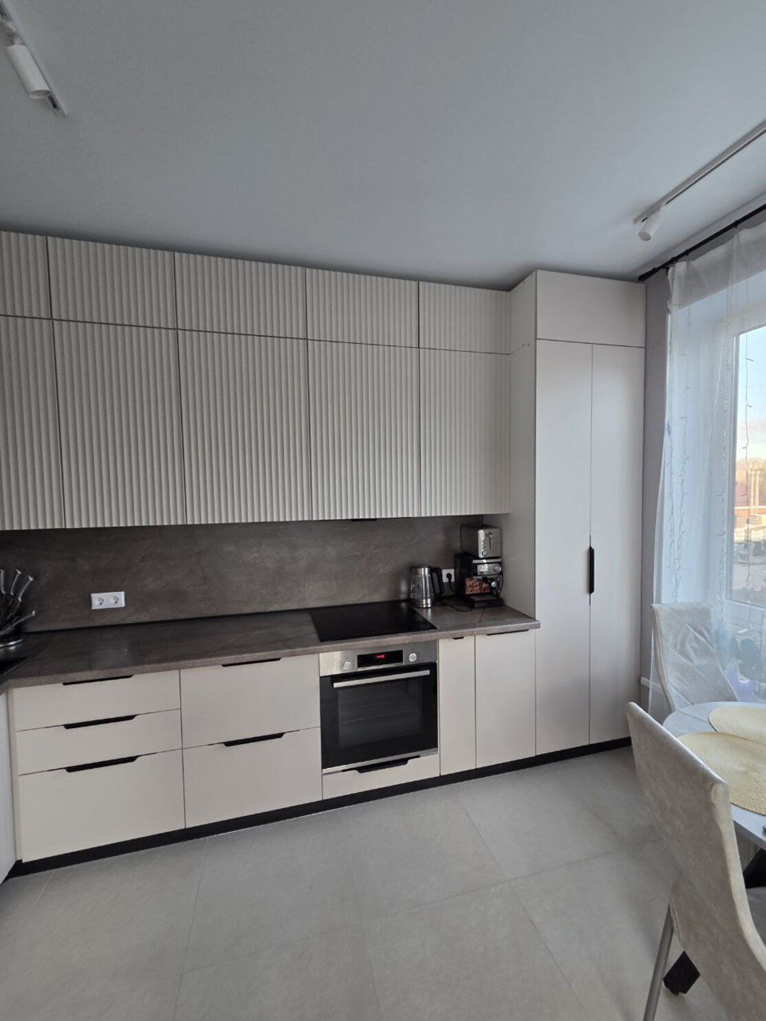 Кухня и прихожая в КП Прага