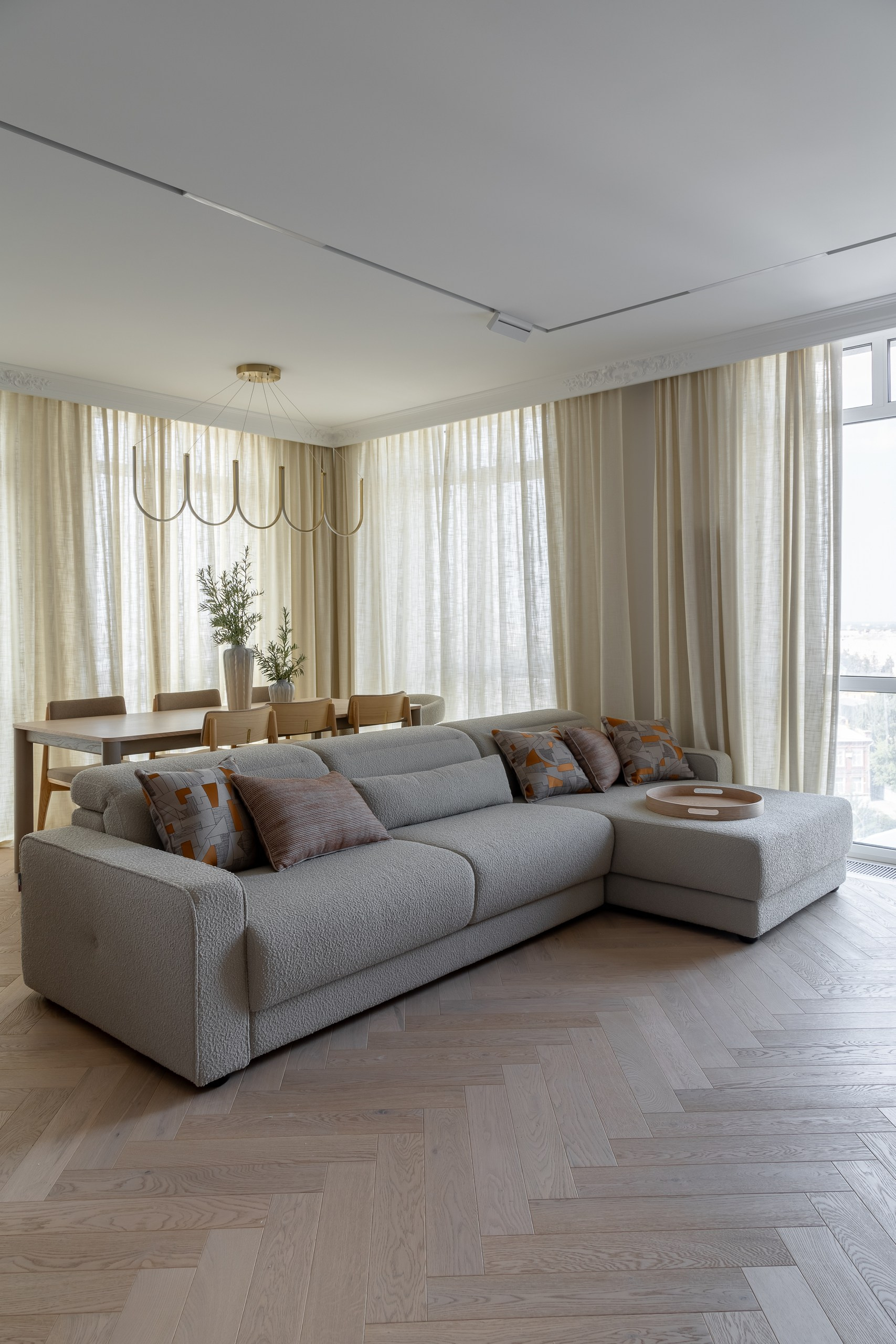 Квартира для пары в духе парижского минимализма