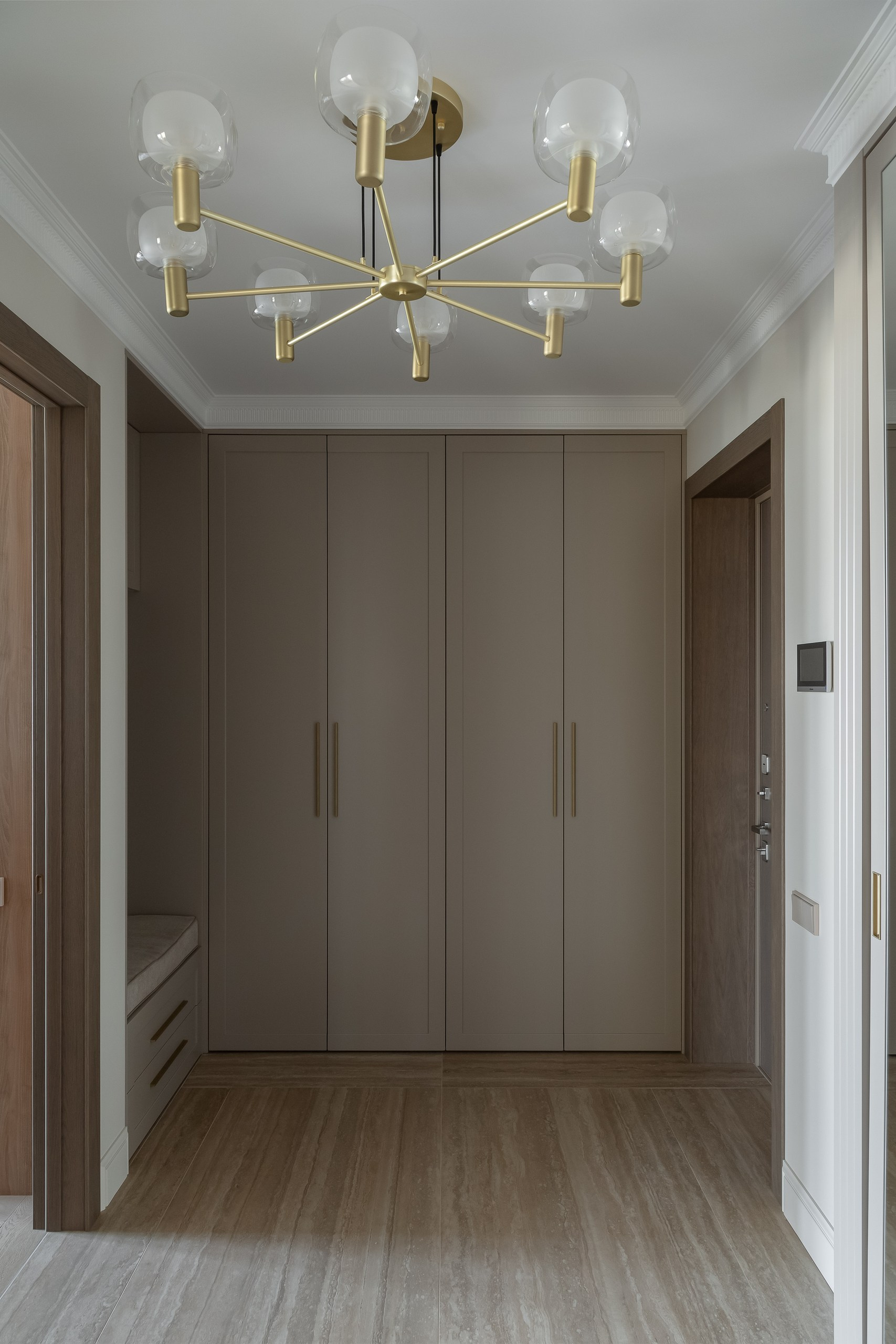 Квартира для пары в духе парижского минимализма