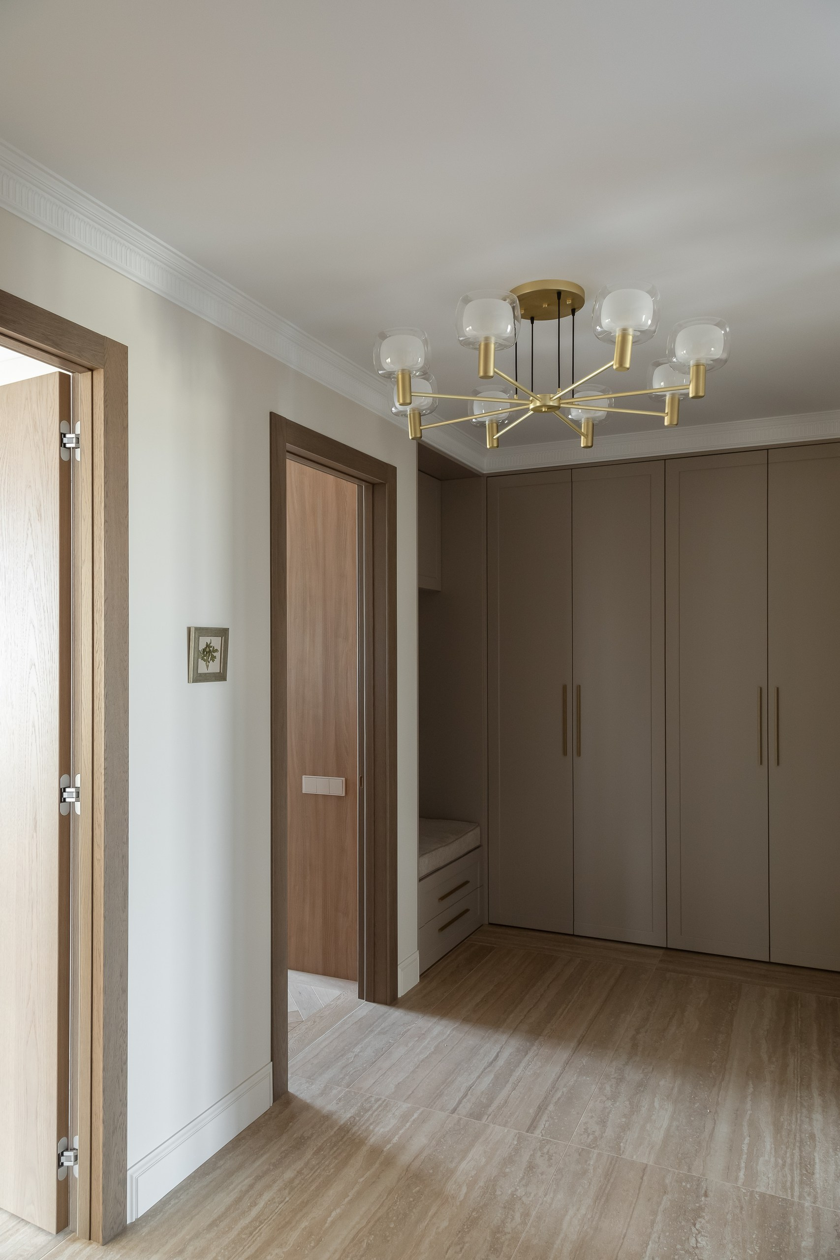 Квартира для пары в духе парижского минимализма