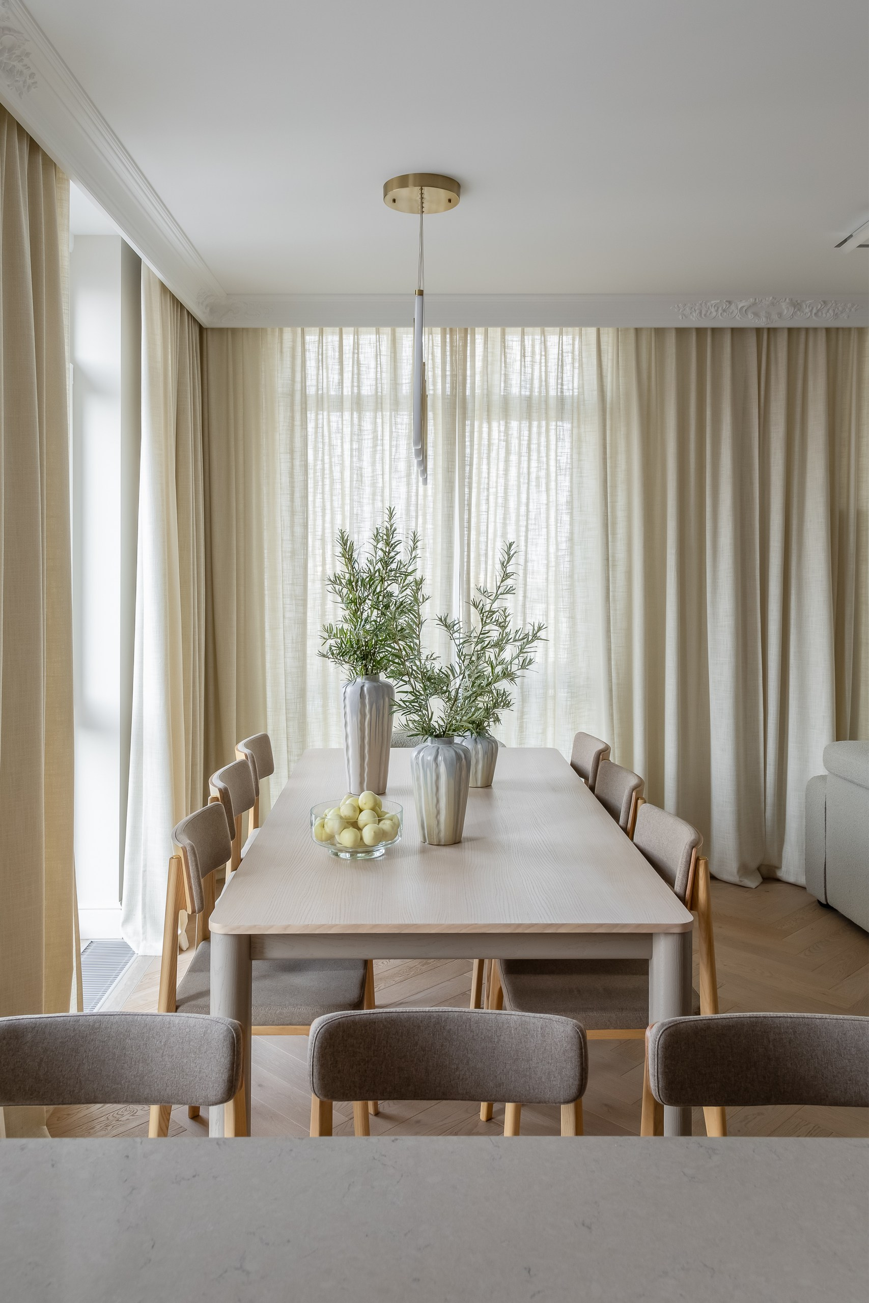 Квартира для пары в духе парижского минимализма