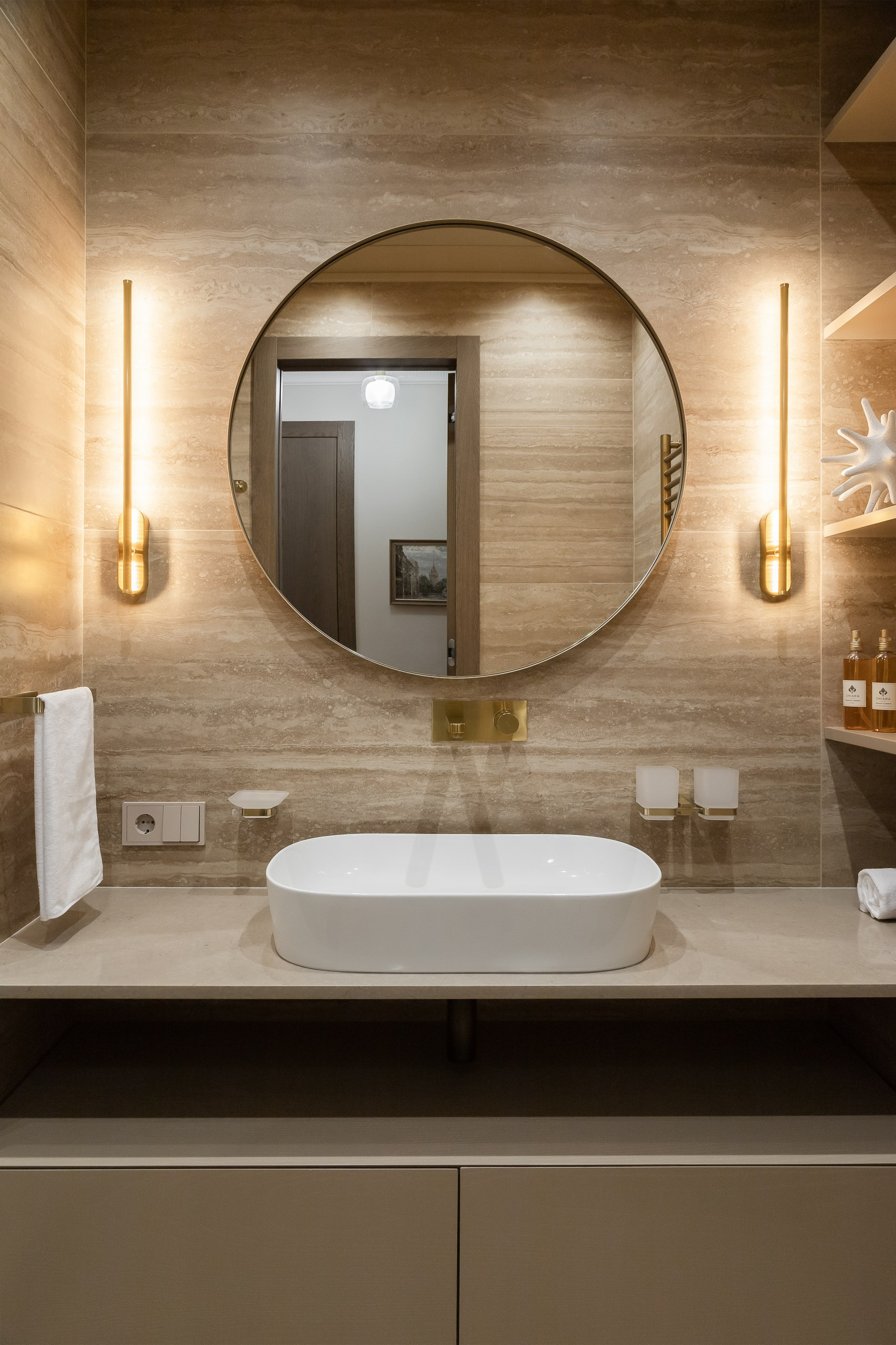 Квартира для пары в духе парижского минимализма