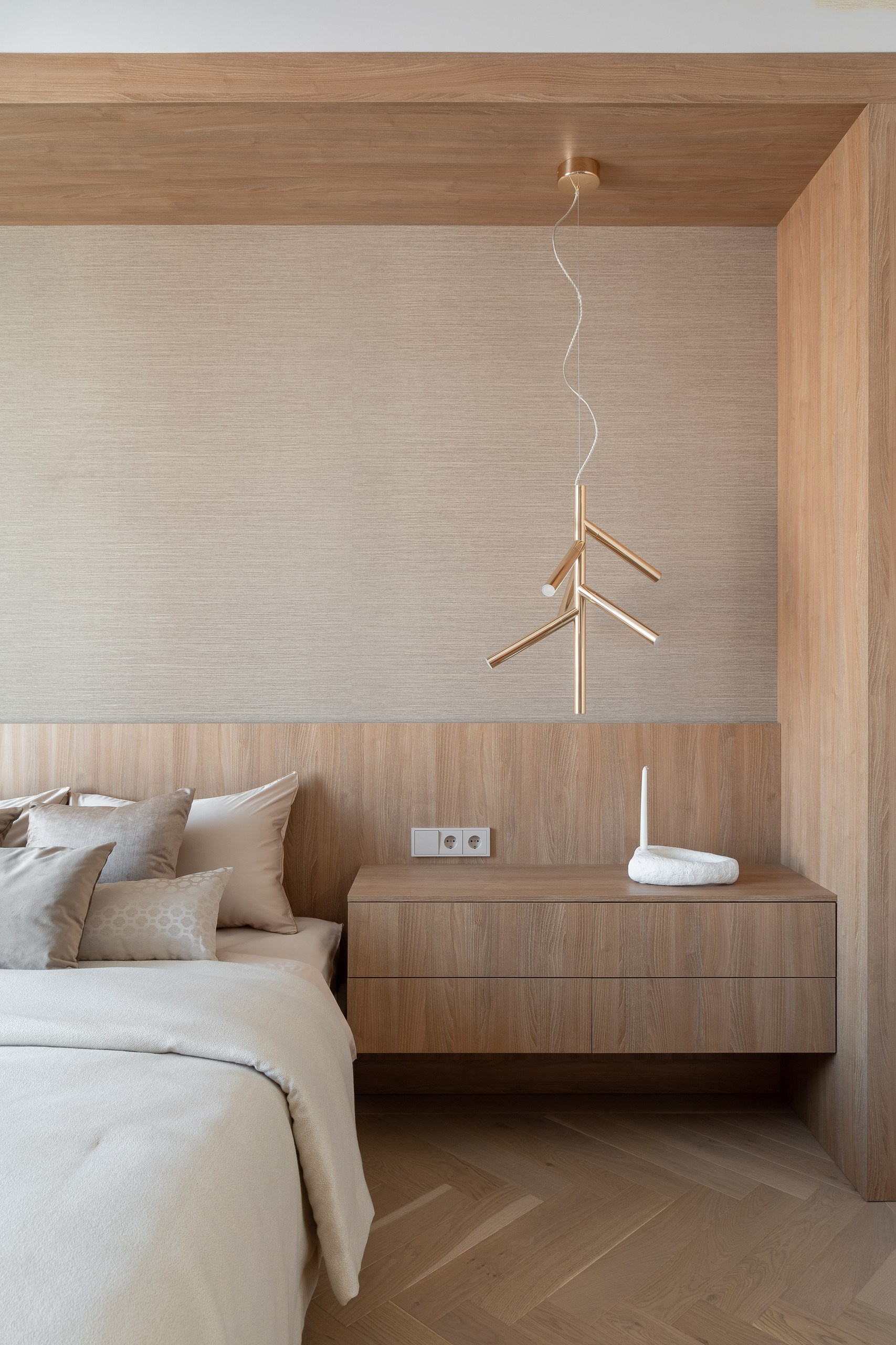 Квартира для пары в духе парижского минимализма