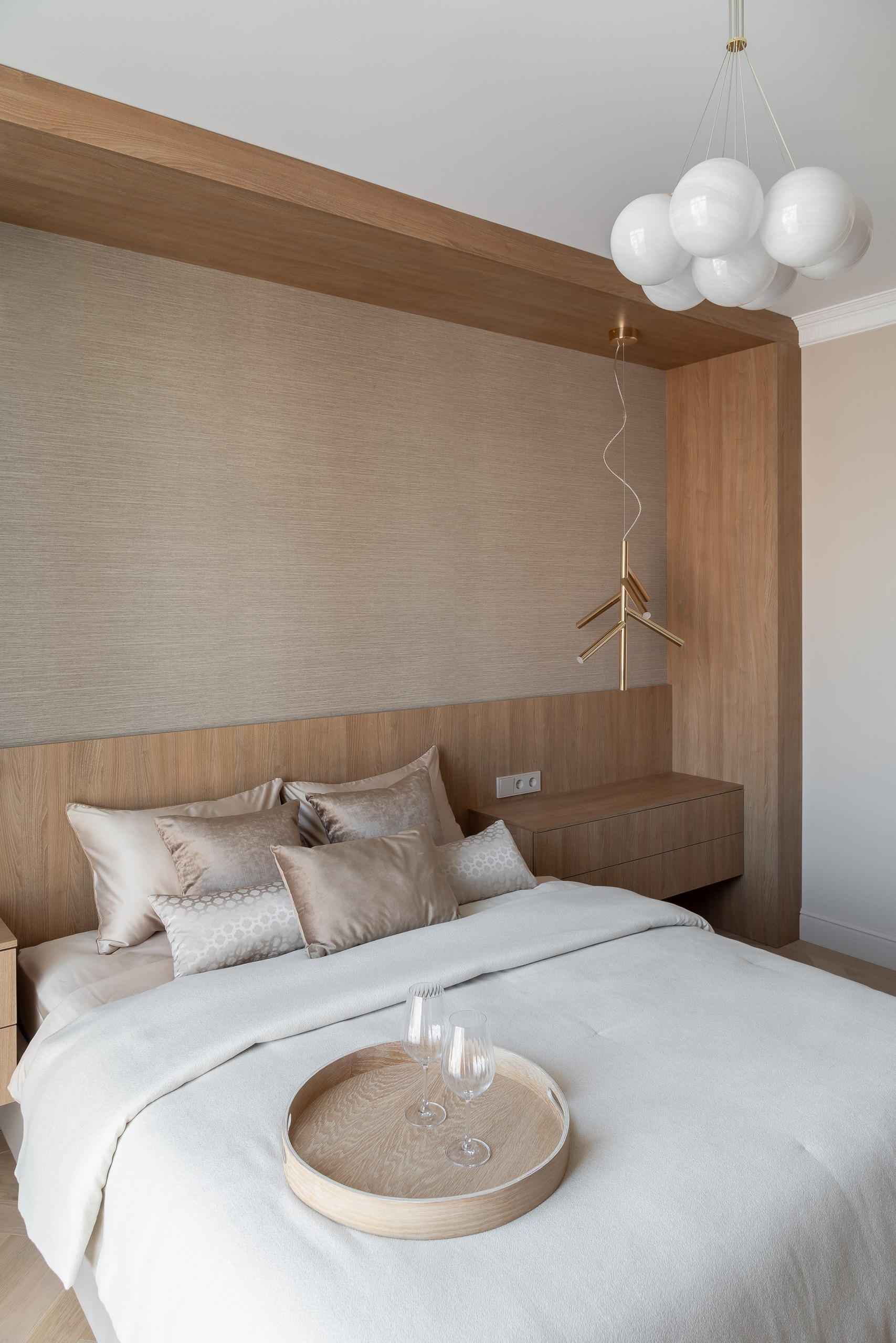 Квартира для пары в духе парижского минимализма