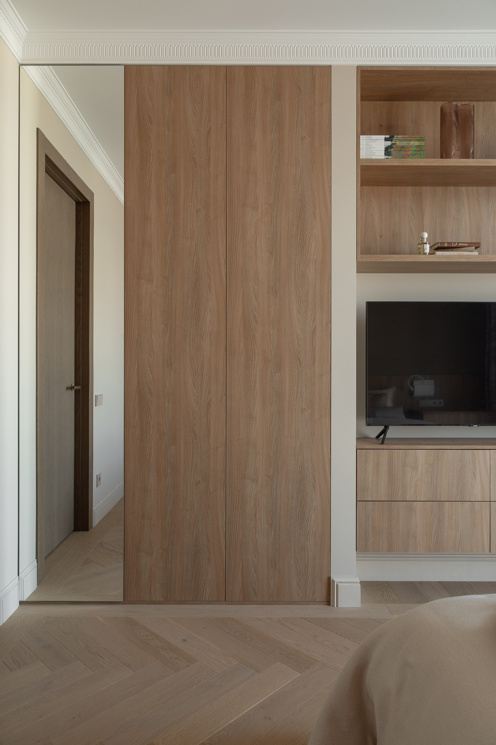 Квартира для пары в духе парижского минимализма