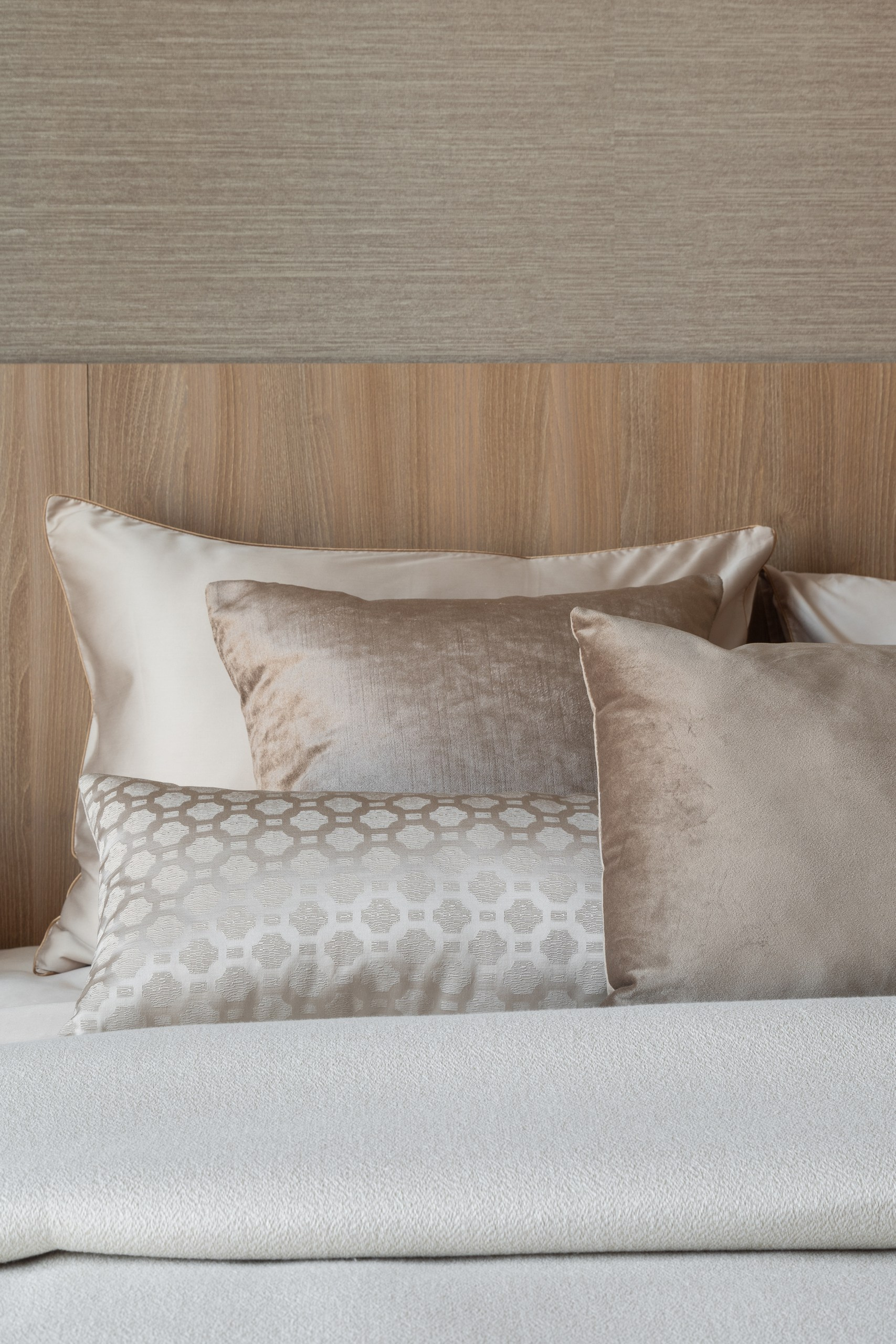 Квартира для пары в духе парижского минимализма