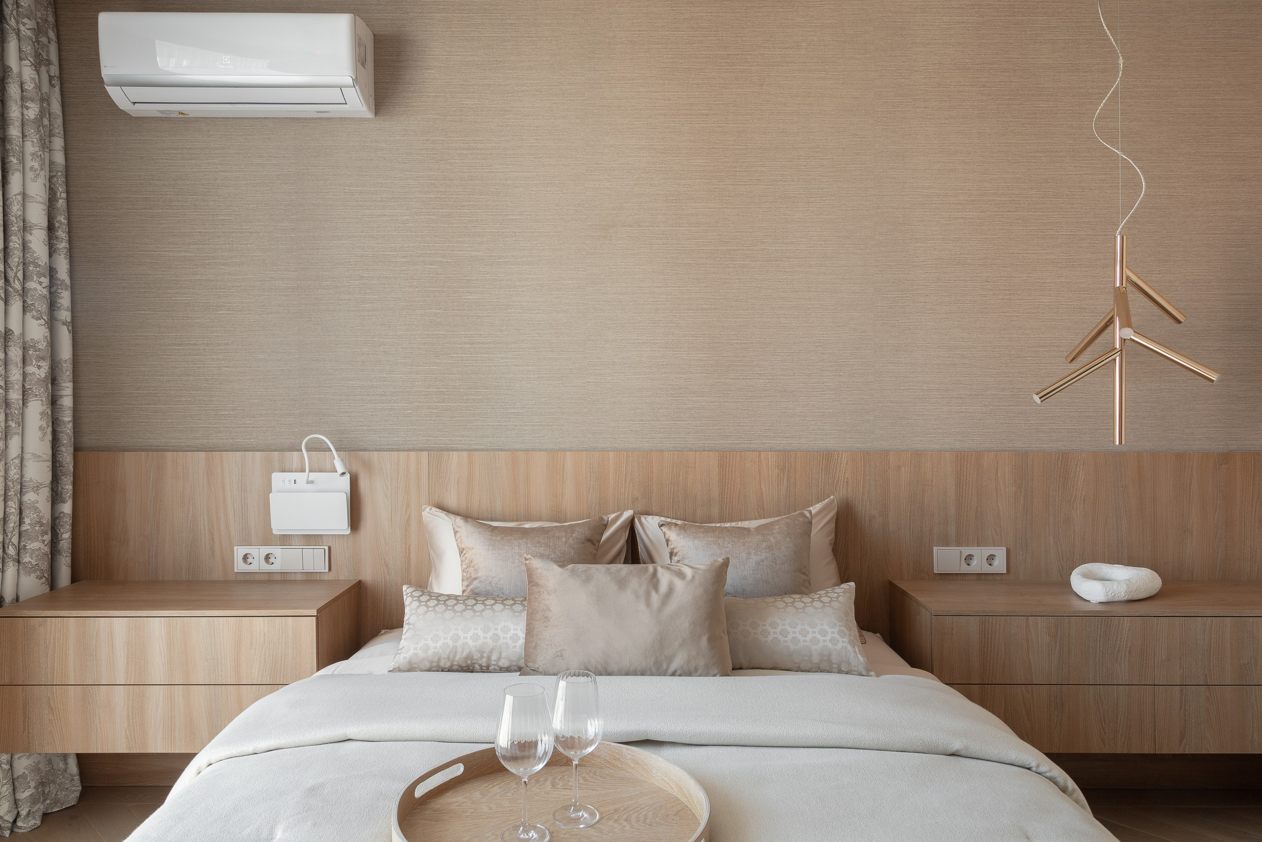 Квартира для пары в духе парижского минимализма